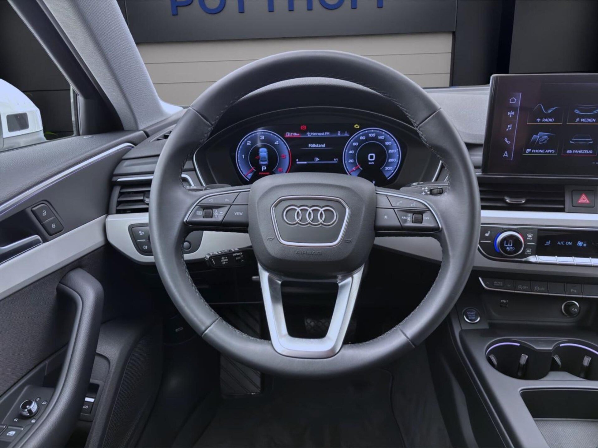 Audi A4 Limousine Advanced