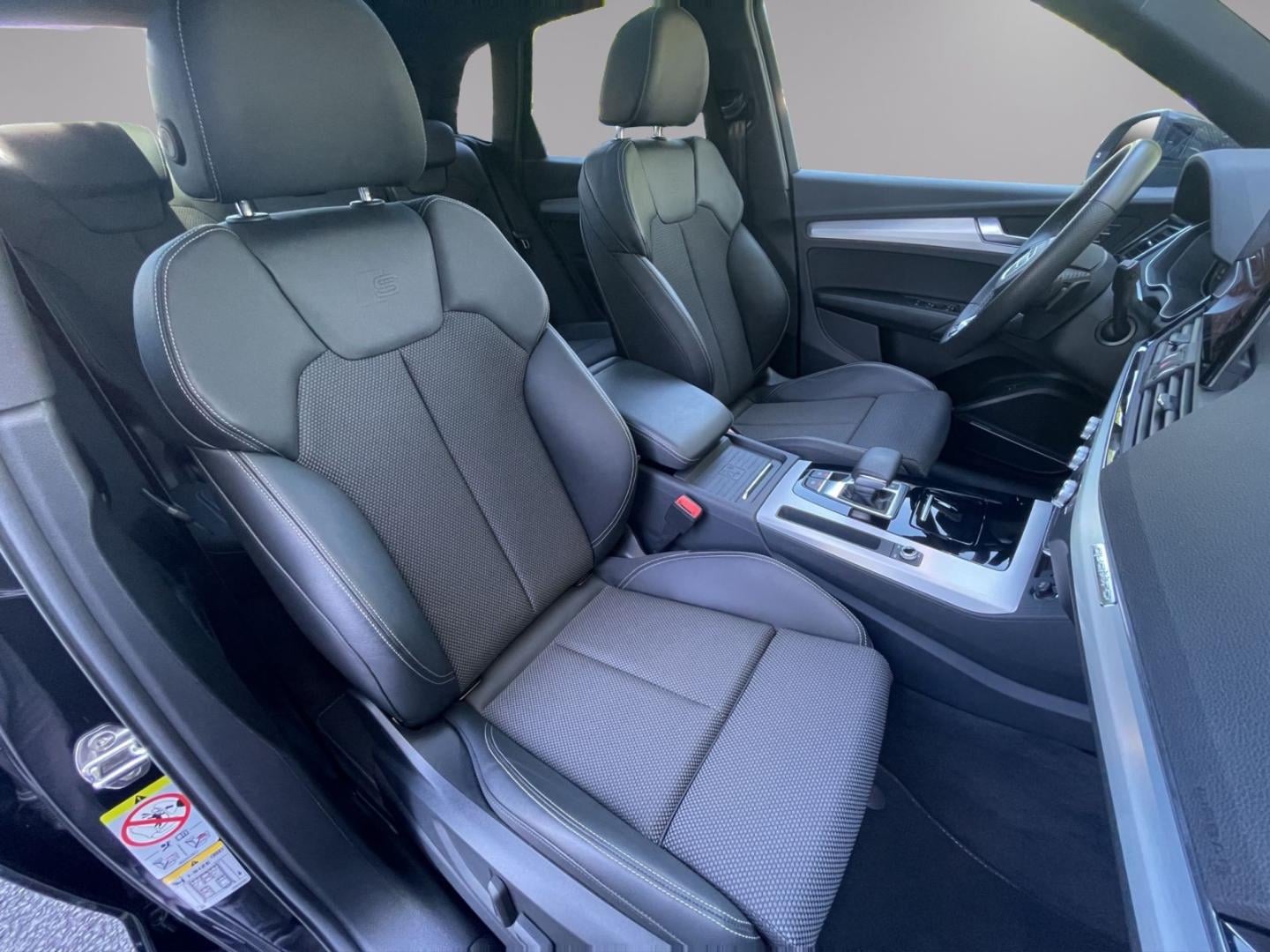 Bild über Audi Q5 40 TDI quattro S tronic - für weitere Informationen kontaktieren Sie den Audi Partner