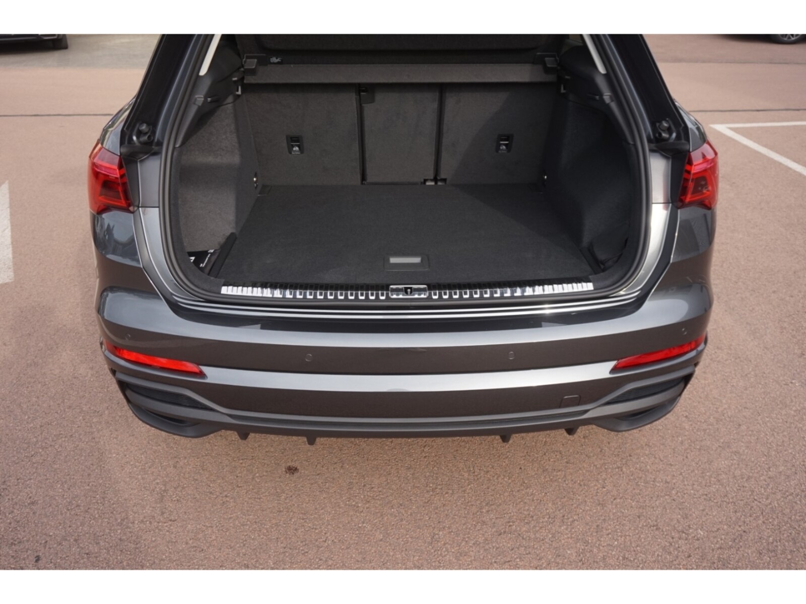 Audi Q3 – Bild 11