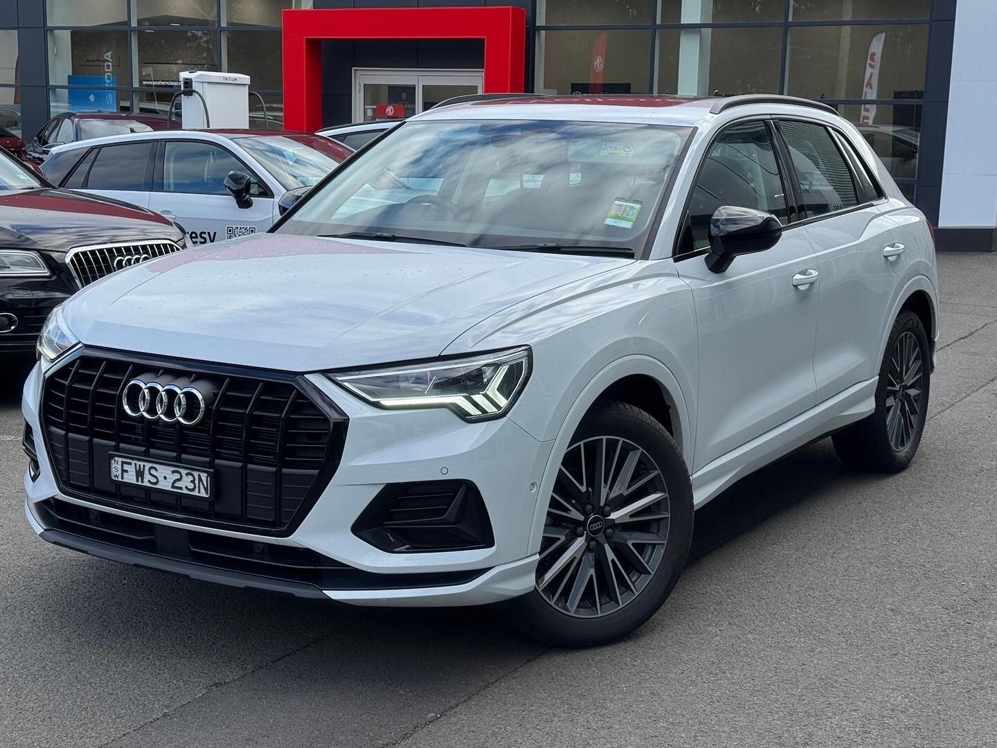 Image about Audi Q3 35 TFSI S tronic
