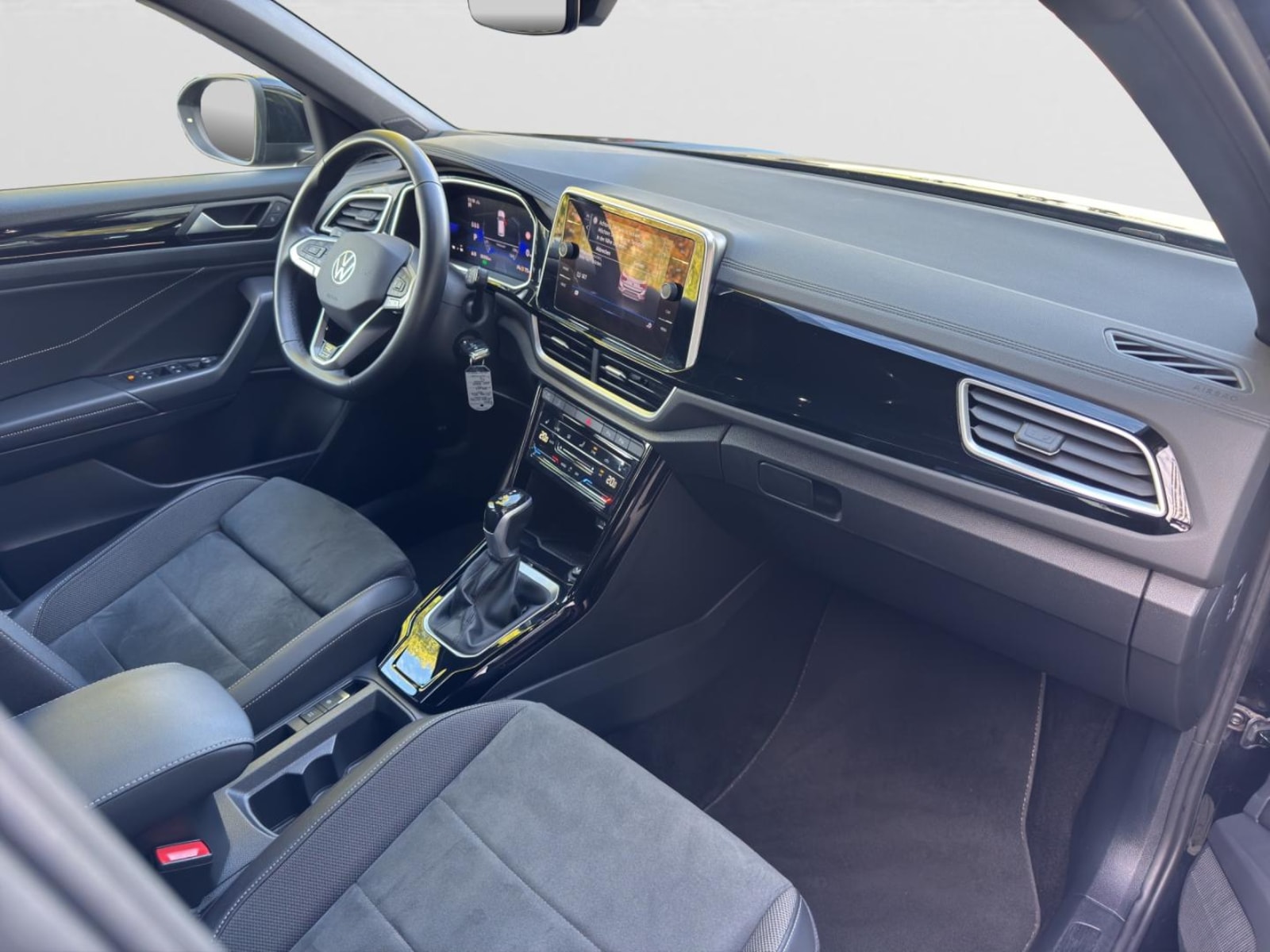 Volkswagen T-Roc – Bild 13