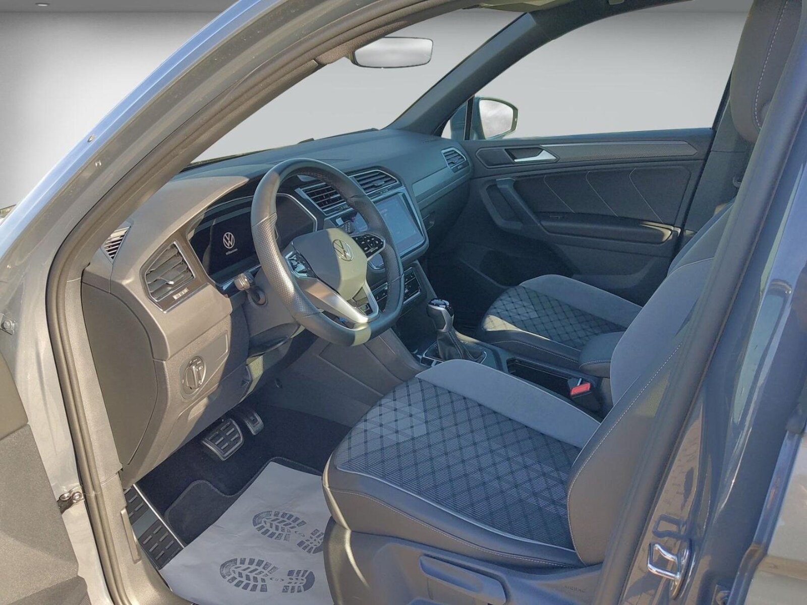 Volkswagen Tiguan – Bild 11