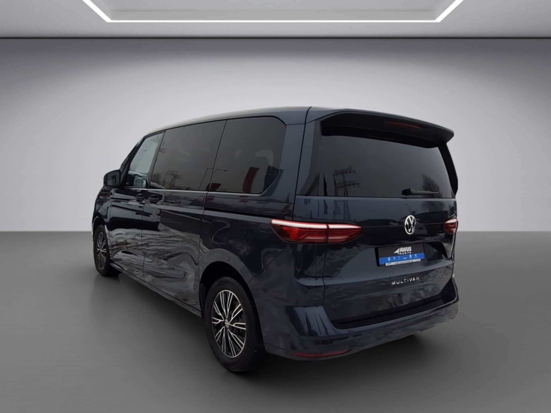 Volkswagen Multivan Basis-Modell