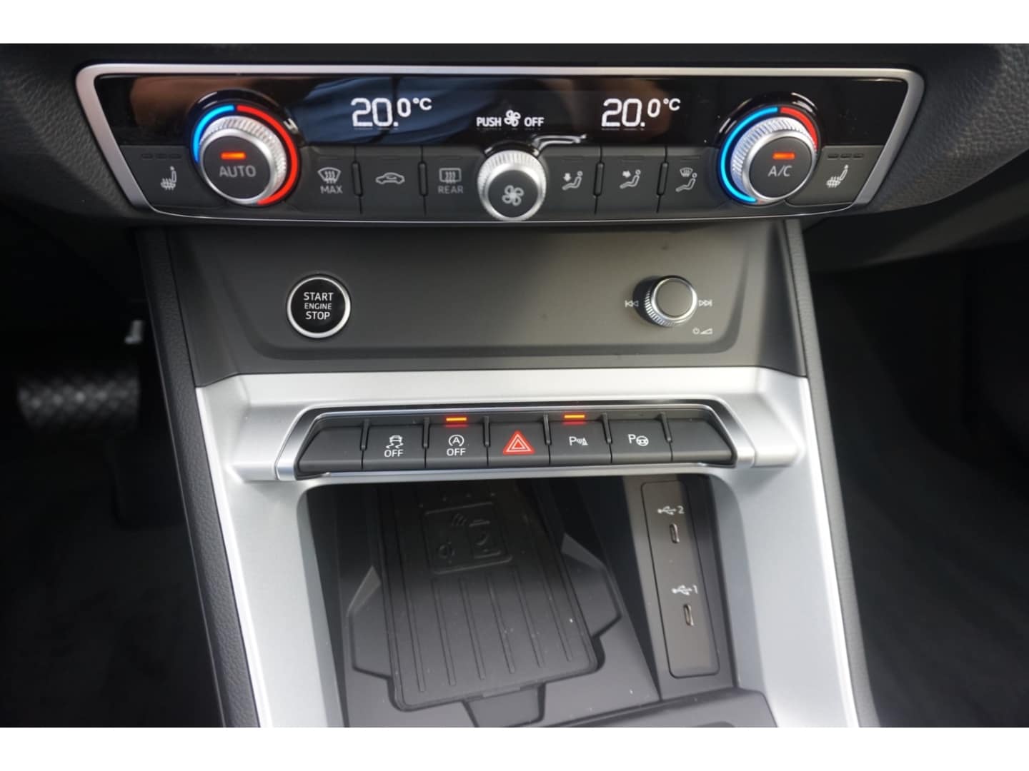 Bild über Audi Q3 S line 35 TFSI S tronic - für weitere Informationen kontaktieren Sie den Audi Partner