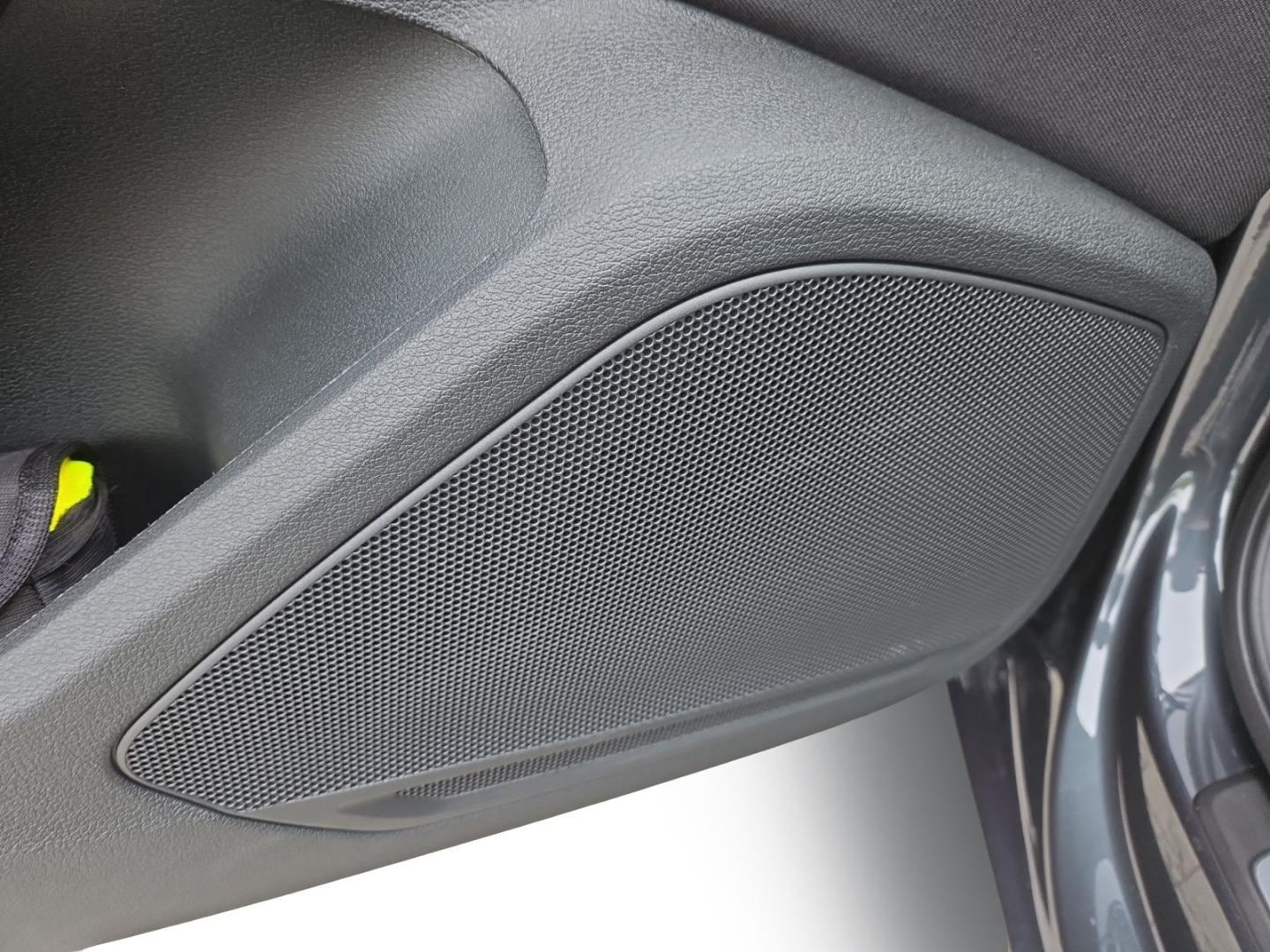 Bild über Audi A4 Avant 35 TFSI S tronic - für weitere Informationen kontaktieren Sie den Audi Partner