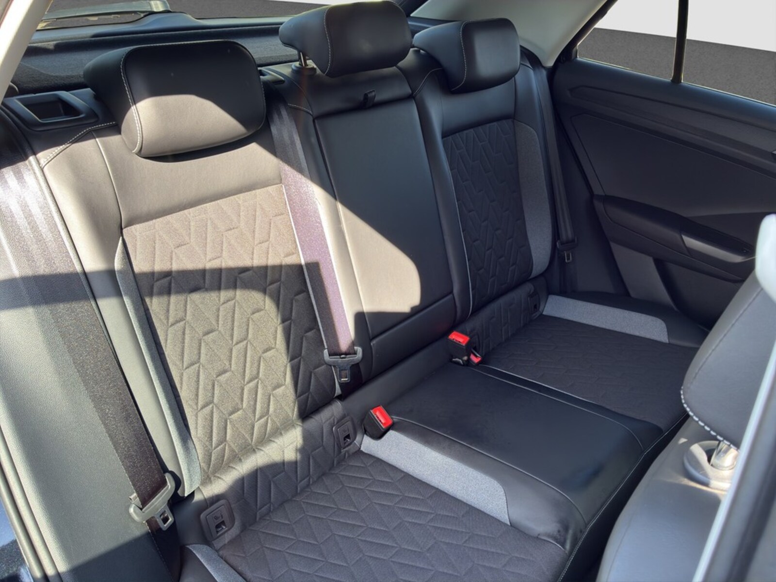 Volkswagen T-Roc – Bild 10