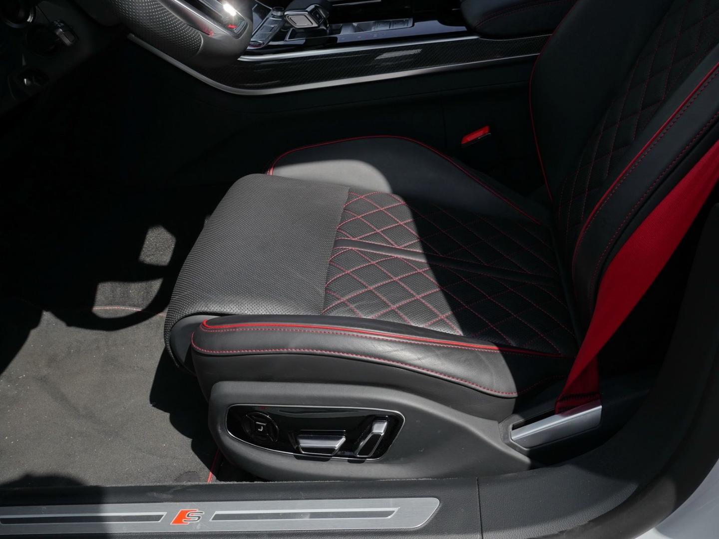 Image about Audi S8 TFSI quattro tiptronic