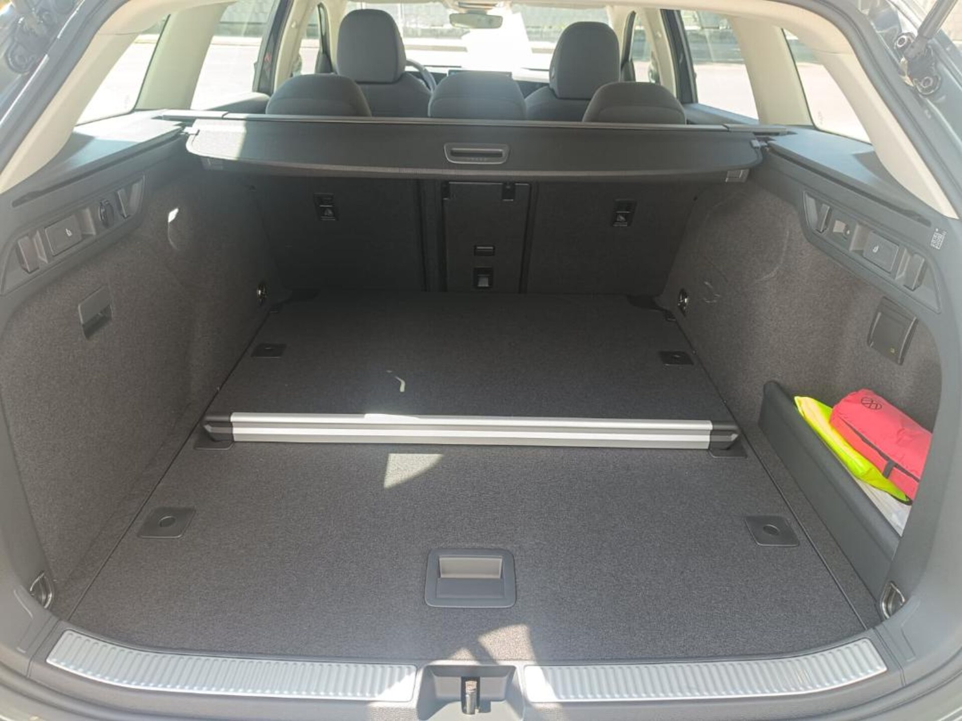 Volkswagen Passat Basis-Modell