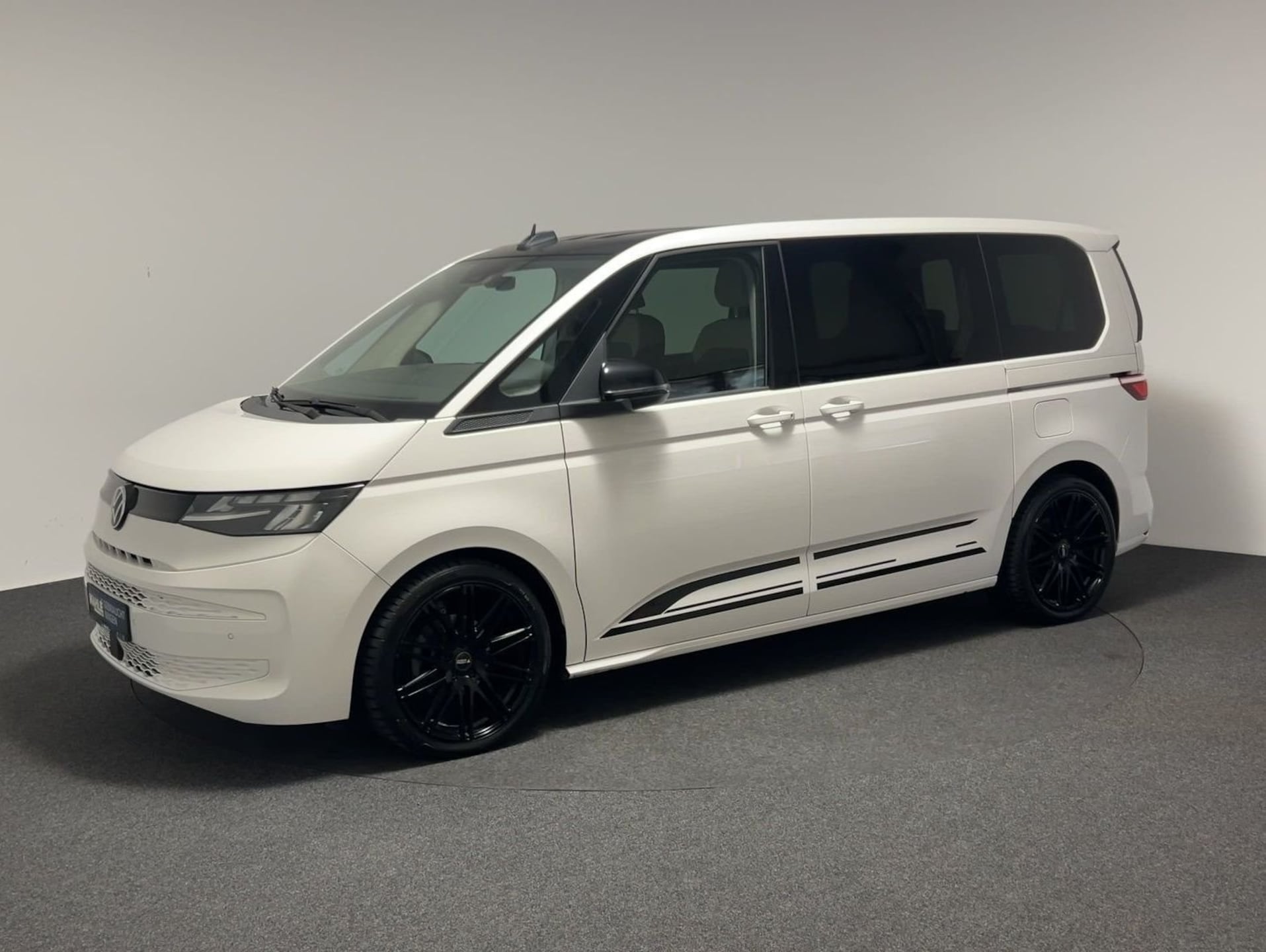 Volkswagen Multivan Basis-Modell