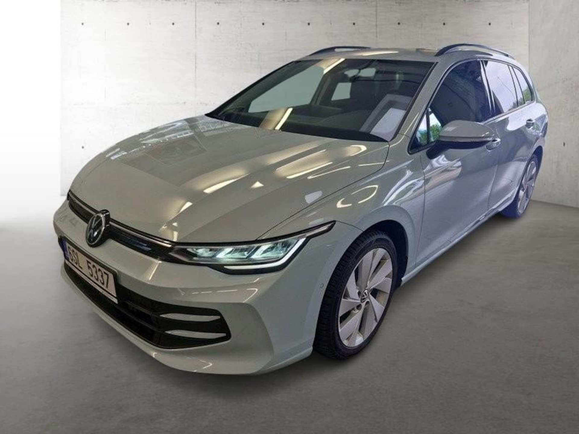 Volkswagen Golf Variant Life