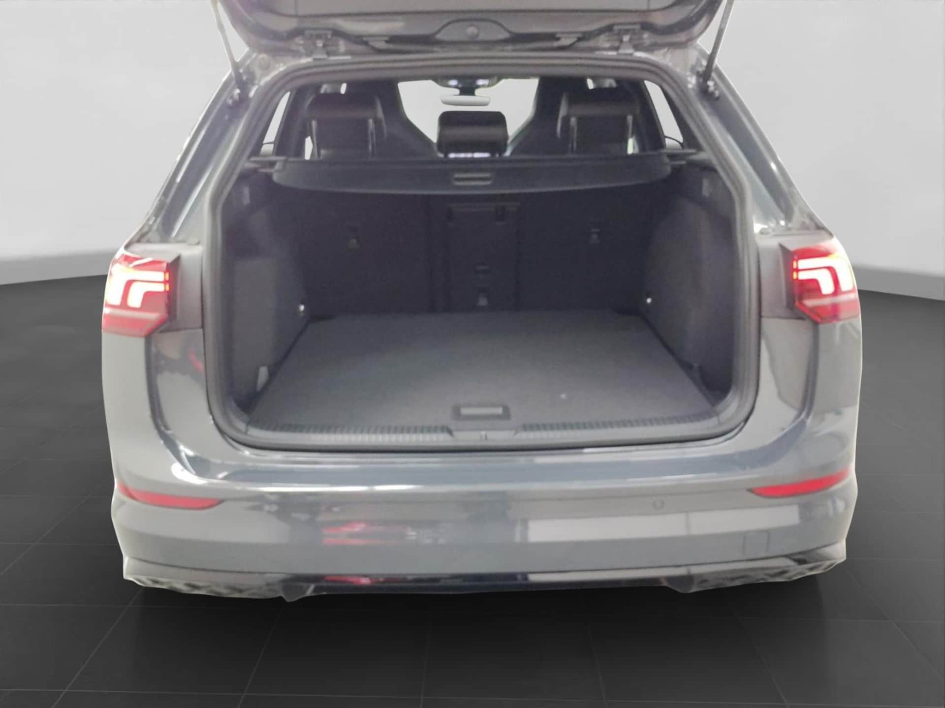 Volkswagen Golf Variant R-Line