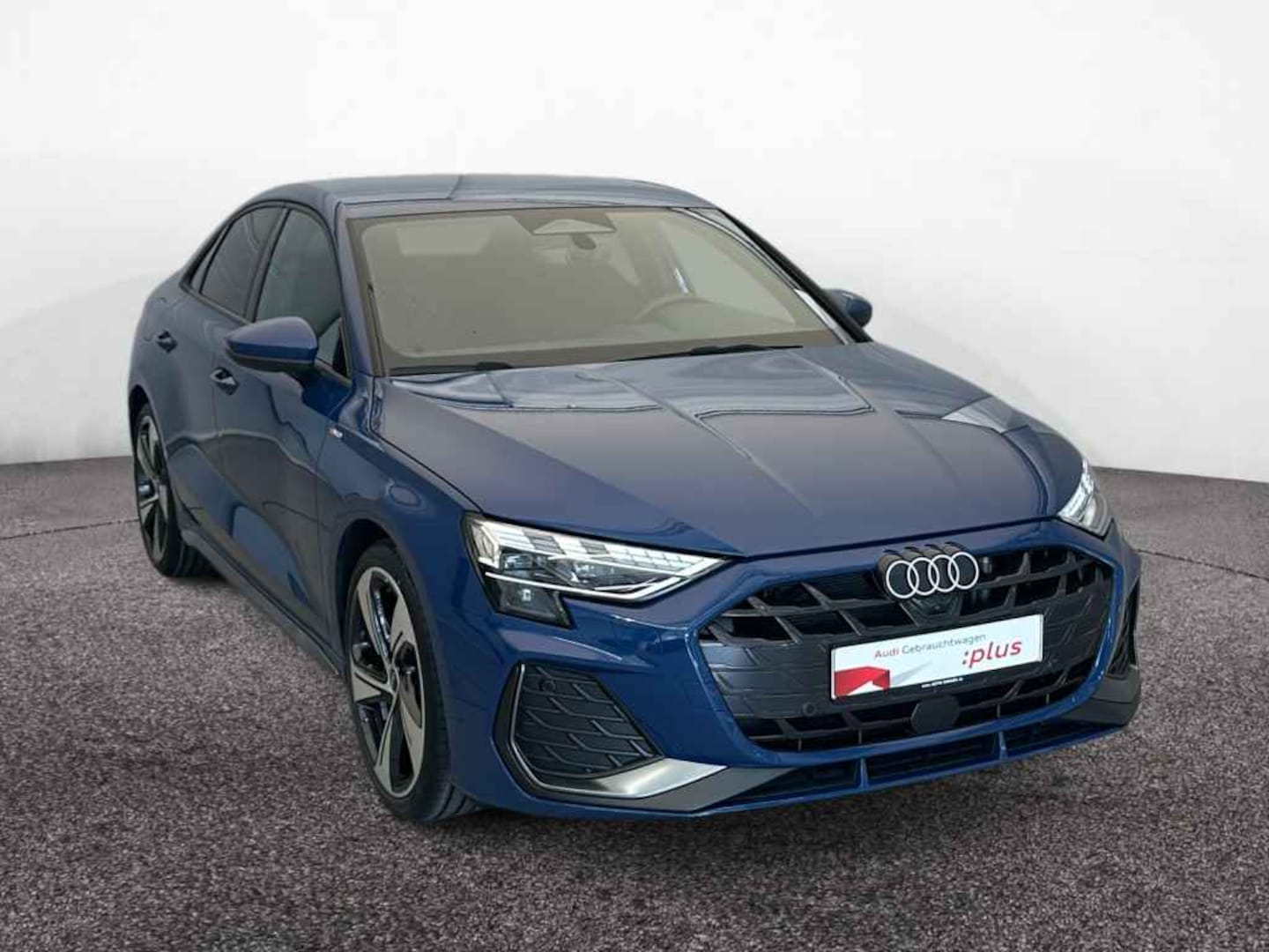 Bild über Audi A3 Limousine TFSI quattro S tronic - für weitere Informationen kontaktieren Sie den Audi Partner