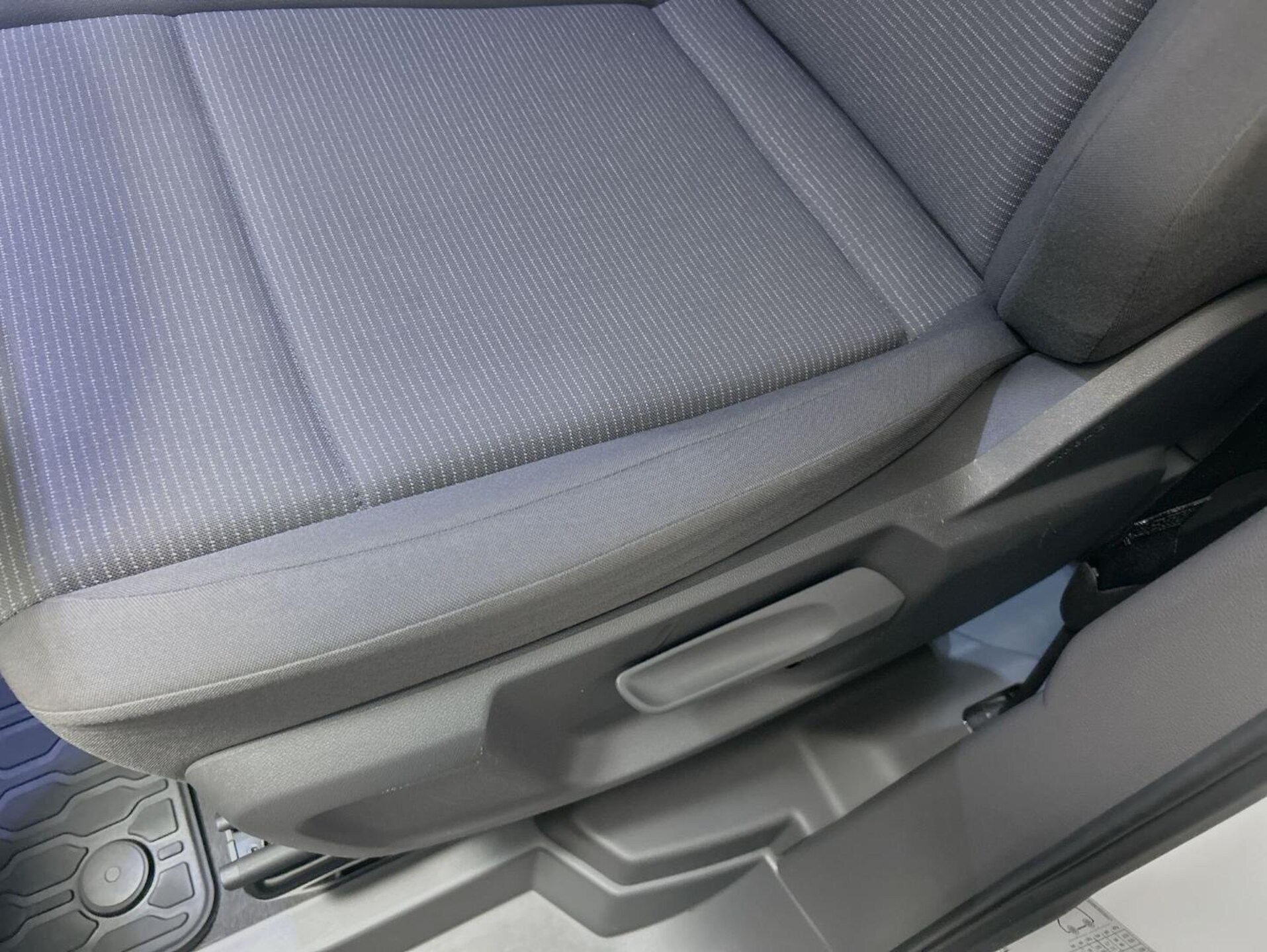 Volkswagen Multivan Basis-Modell