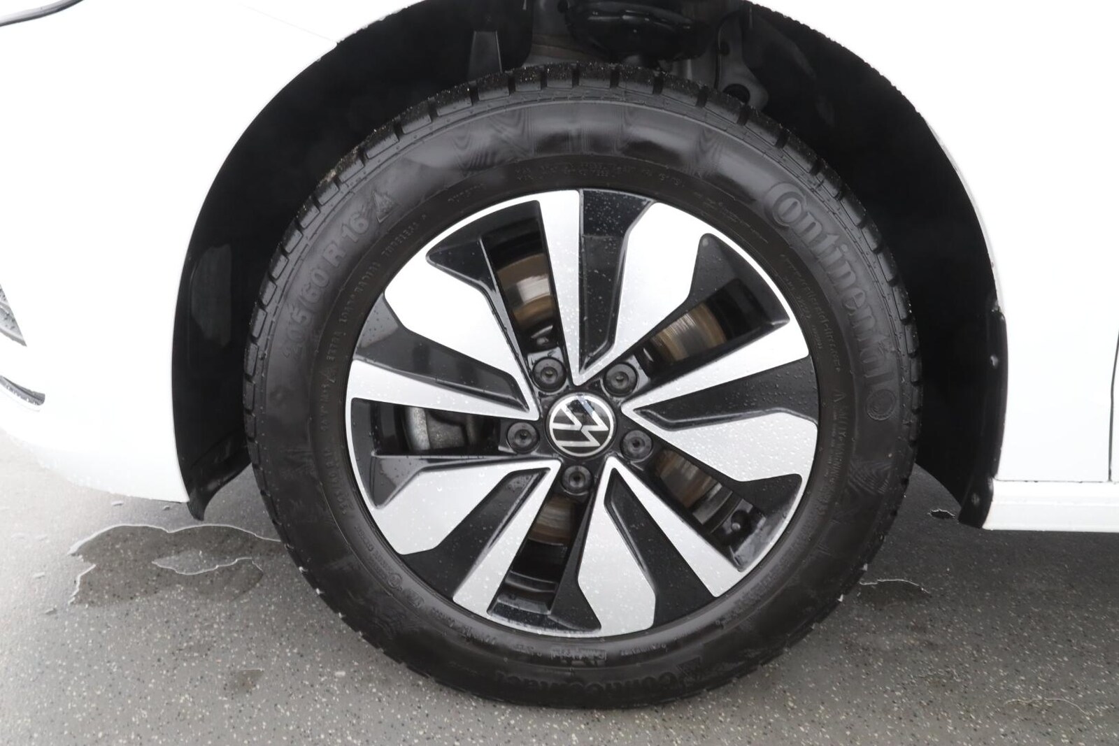 Volkswagen Touran – Bild 8
