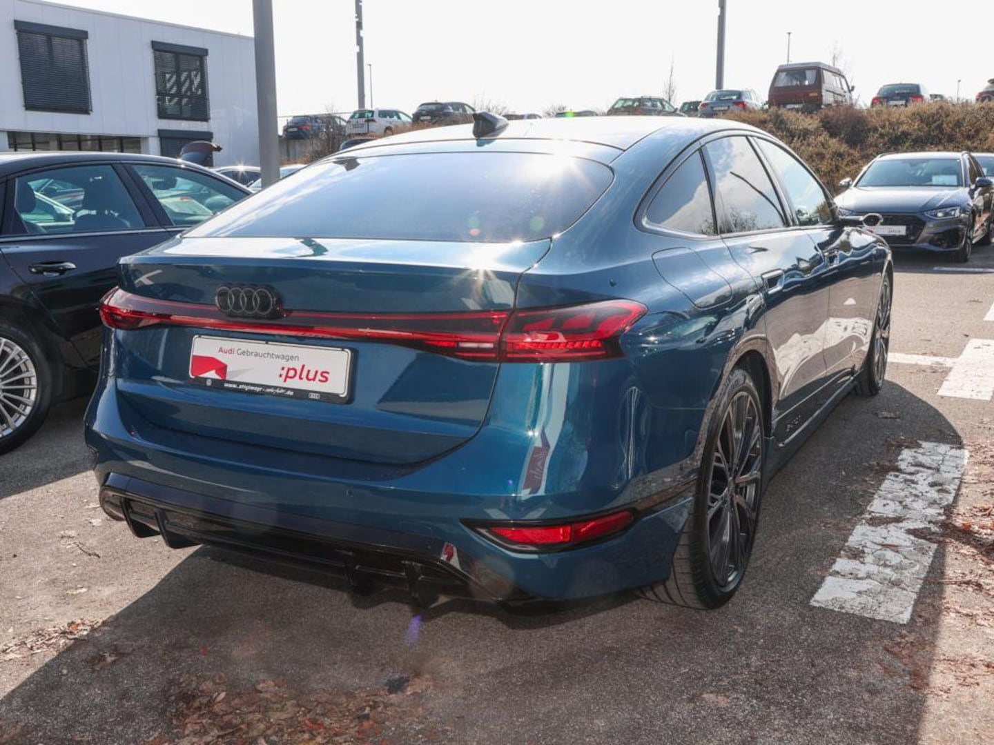 Bild über Audi A6 Sportback e-tron e-tron - für weitere Informationen kontaktieren Sie den Audi Partner