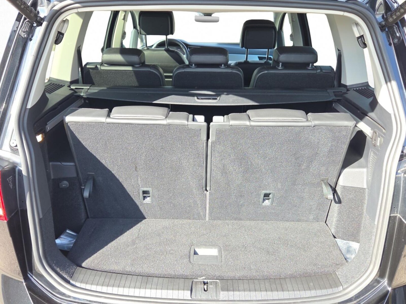 Volkswagen Touran – Bild 13