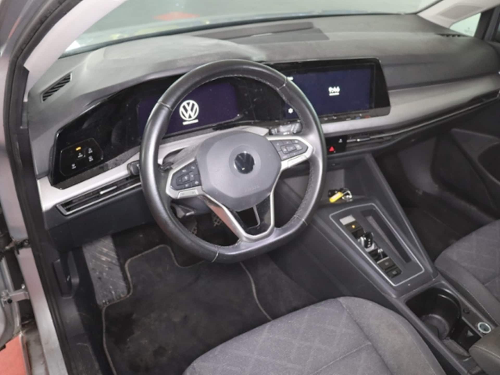 Volkswagen Golf Variant Life