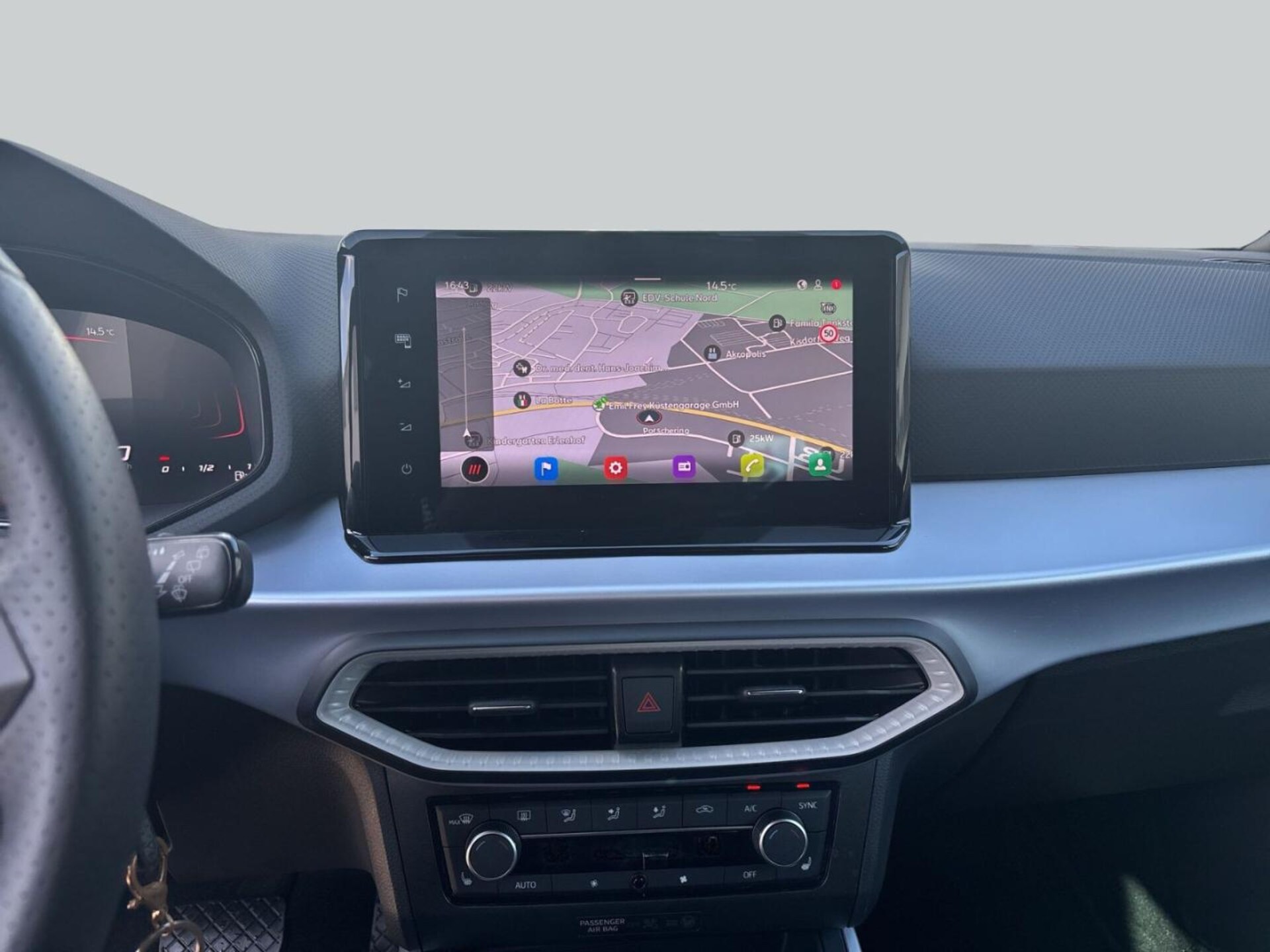 SEAT Arona FR