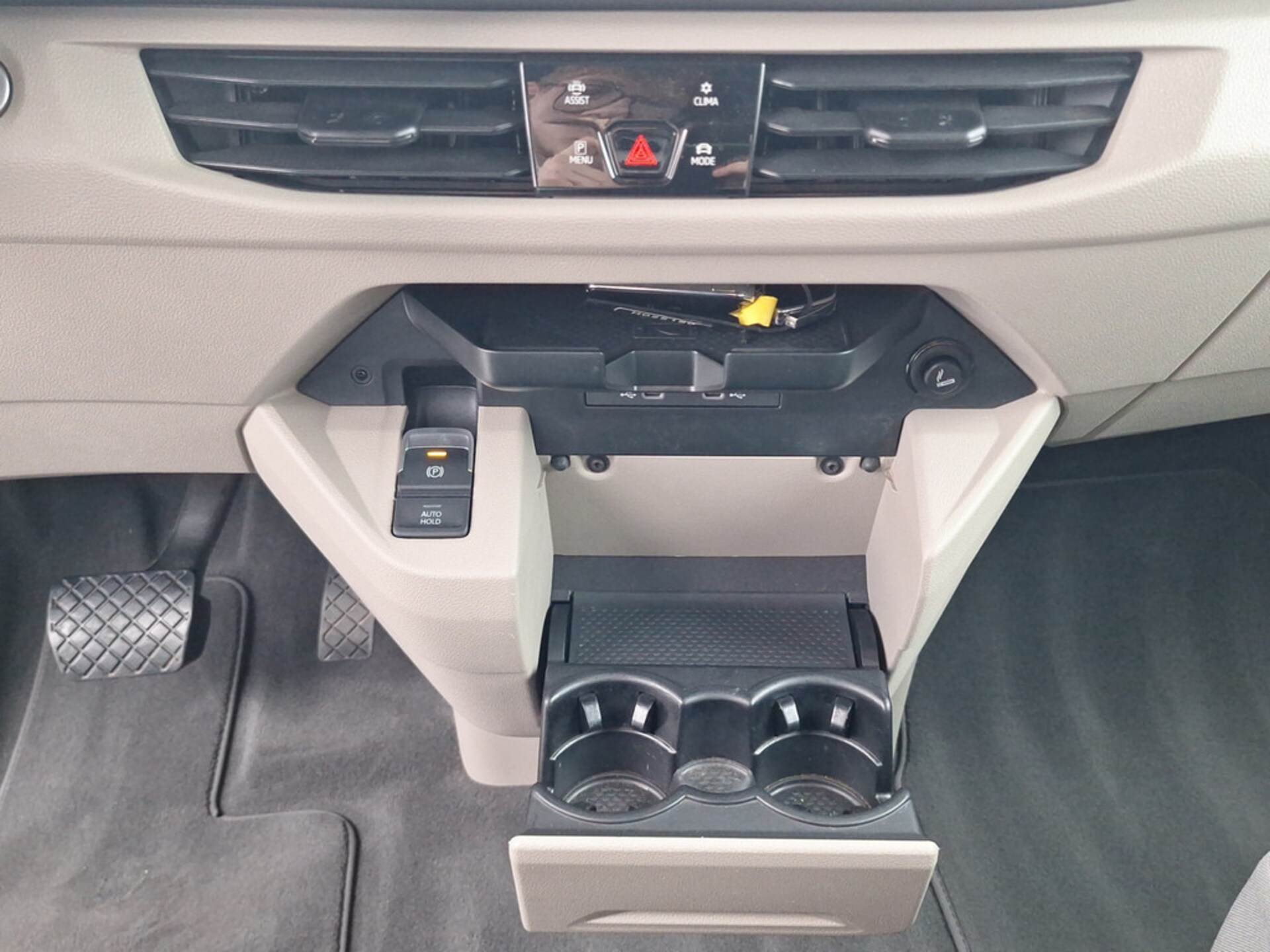 Volkswagen Multivan Basis-Modell