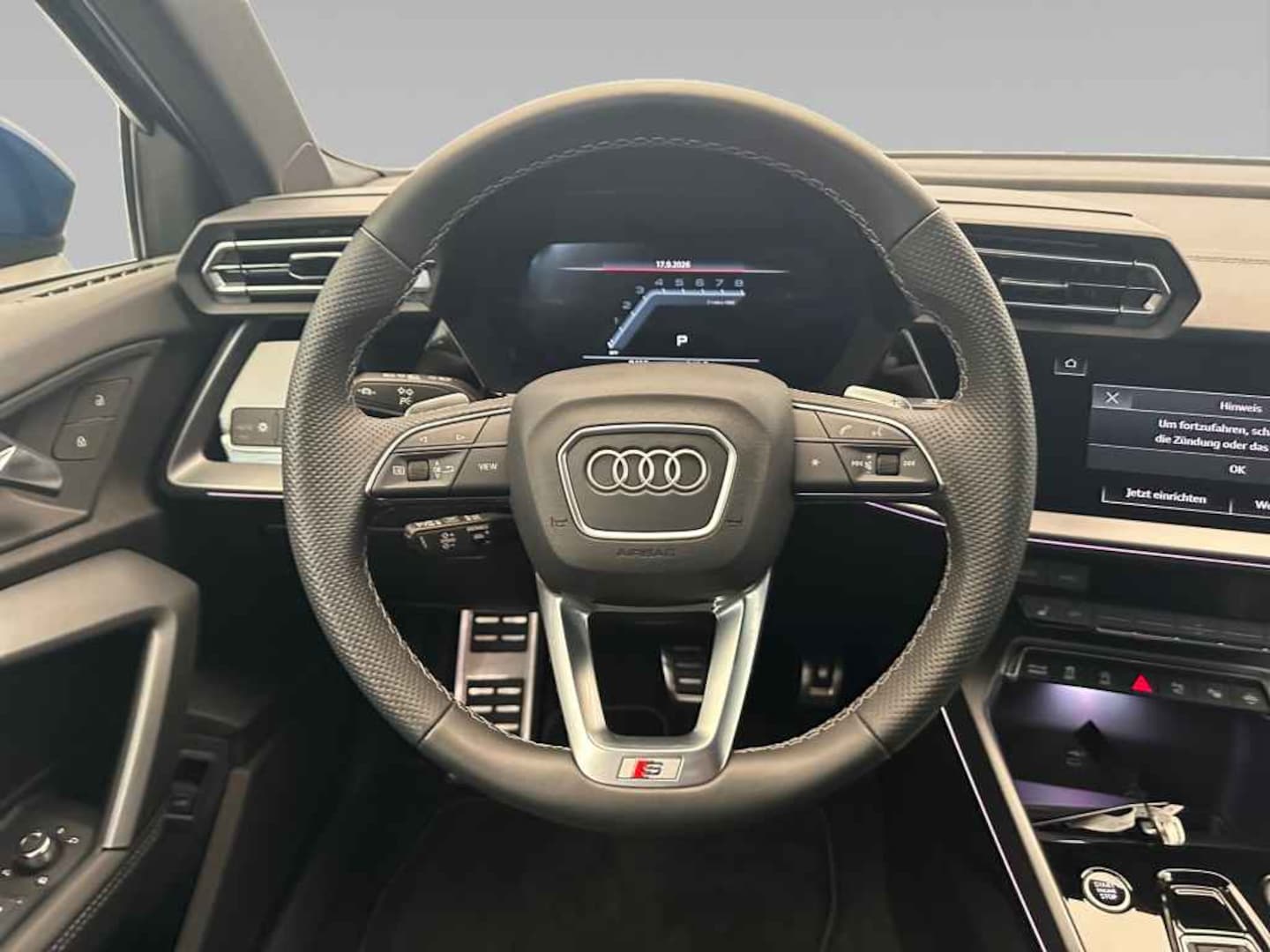 Bild über Audi A3 Limousine TFSI quattro S tronic - für weitere Informationen kontaktieren Sie den Audi Partner