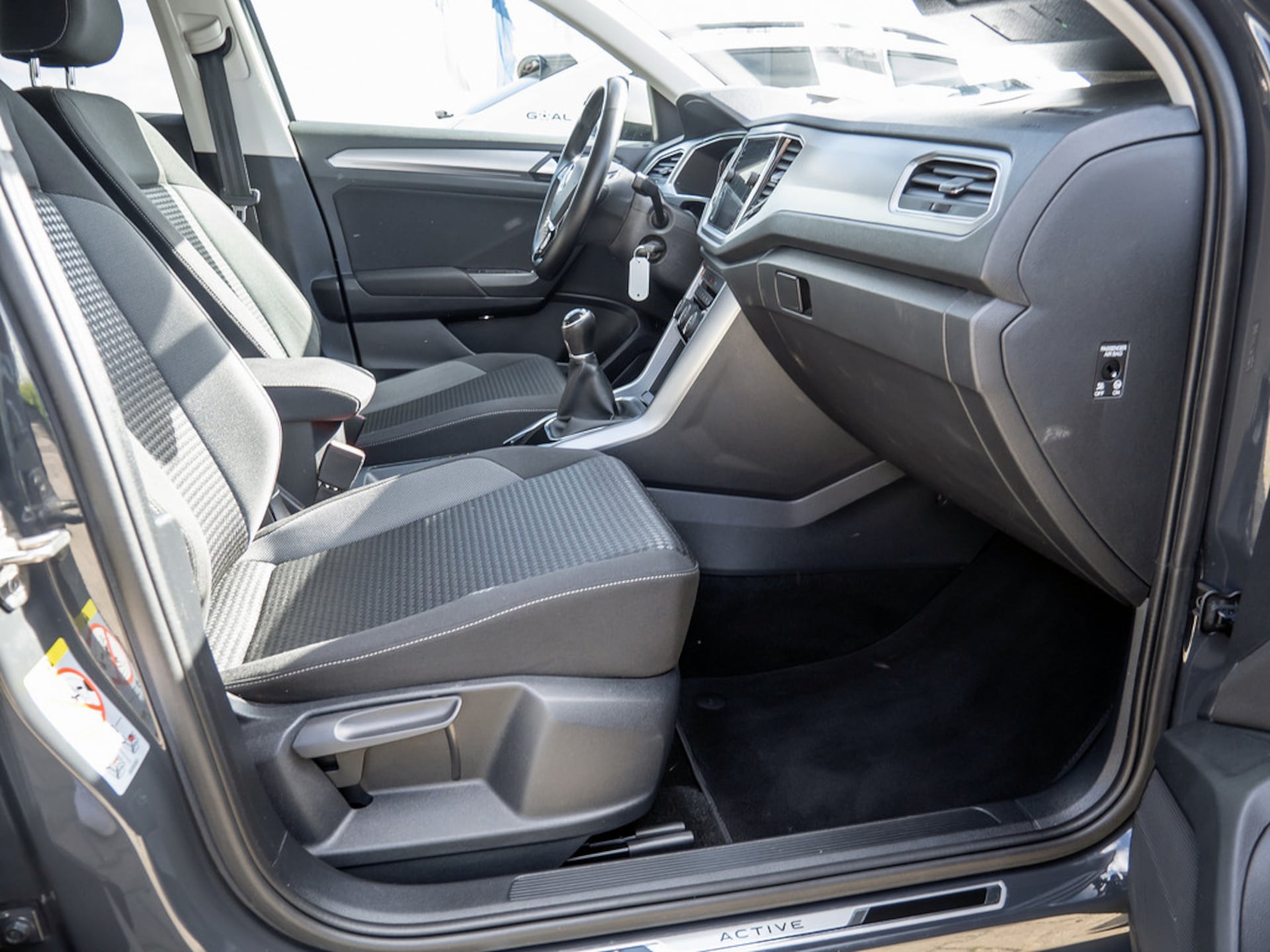Volkswagen T-Roc Active