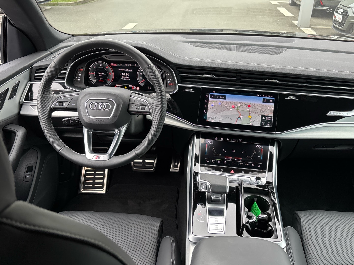Bild über Audi Q8 SUV 50 TDI quattro tiptronic - für weitere Informationen kontaktieren Sie den Audi Partner