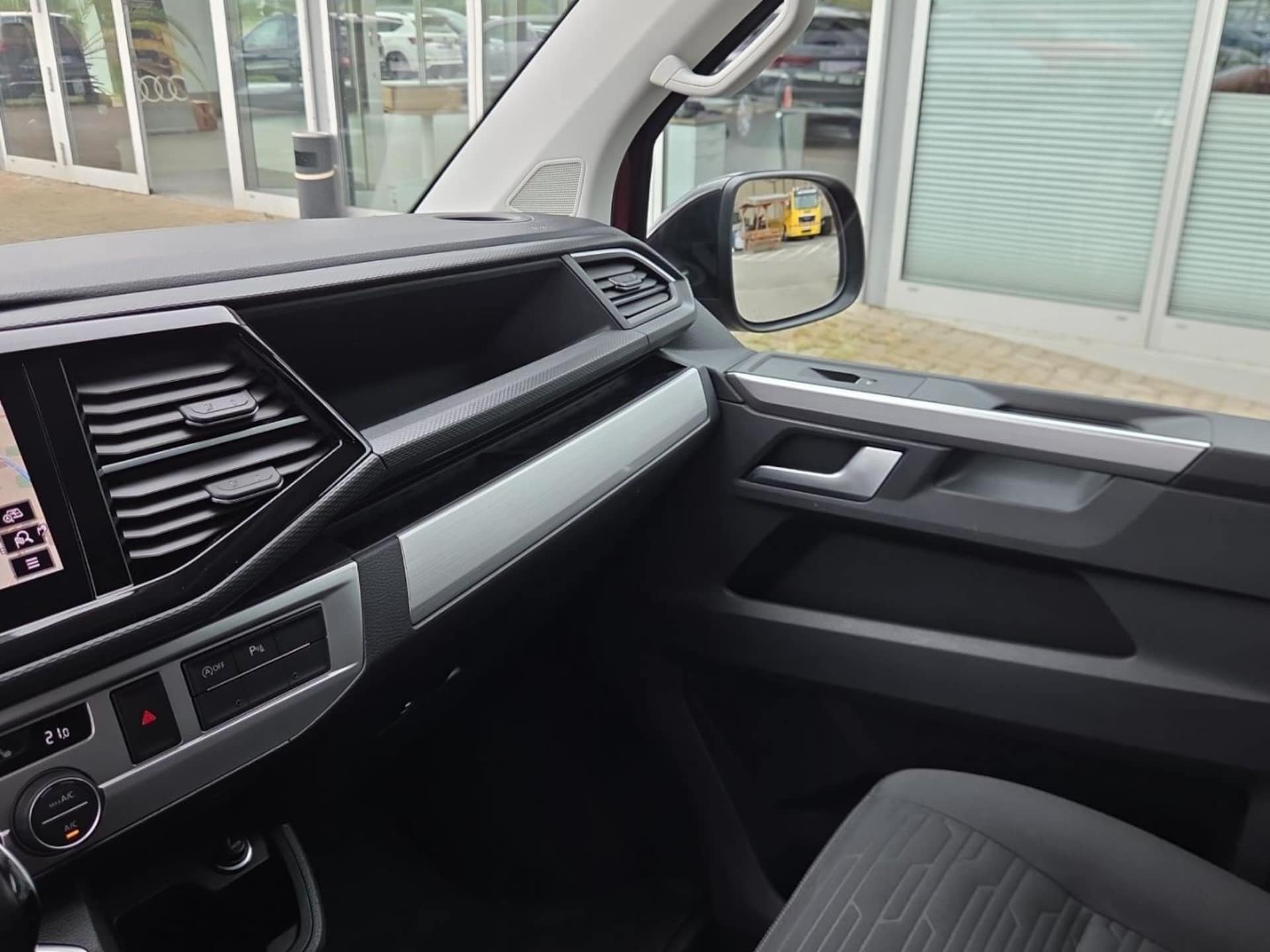Volkswagen T6.1 Multivan Comfortline