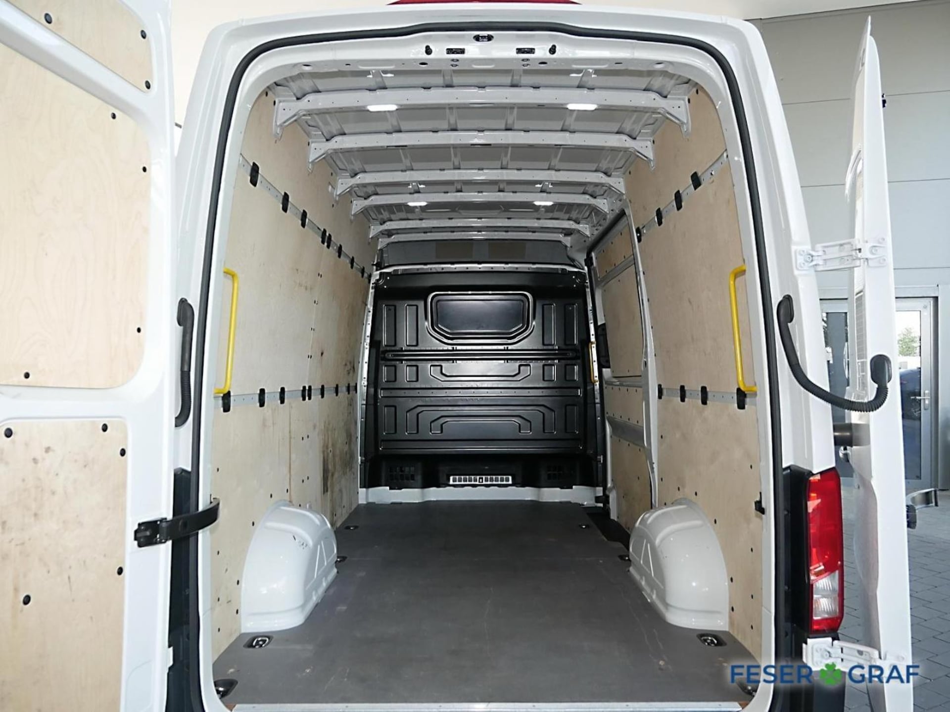 Volkswagen Crafter Kasten mittlerer Radstand