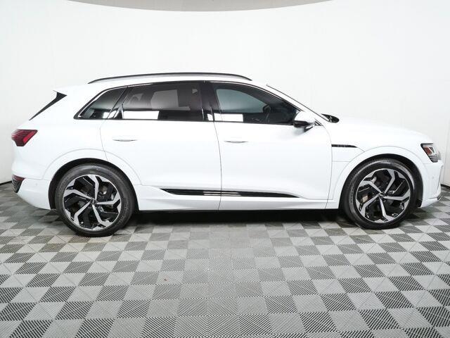 2024 Audi Q8 e-tron