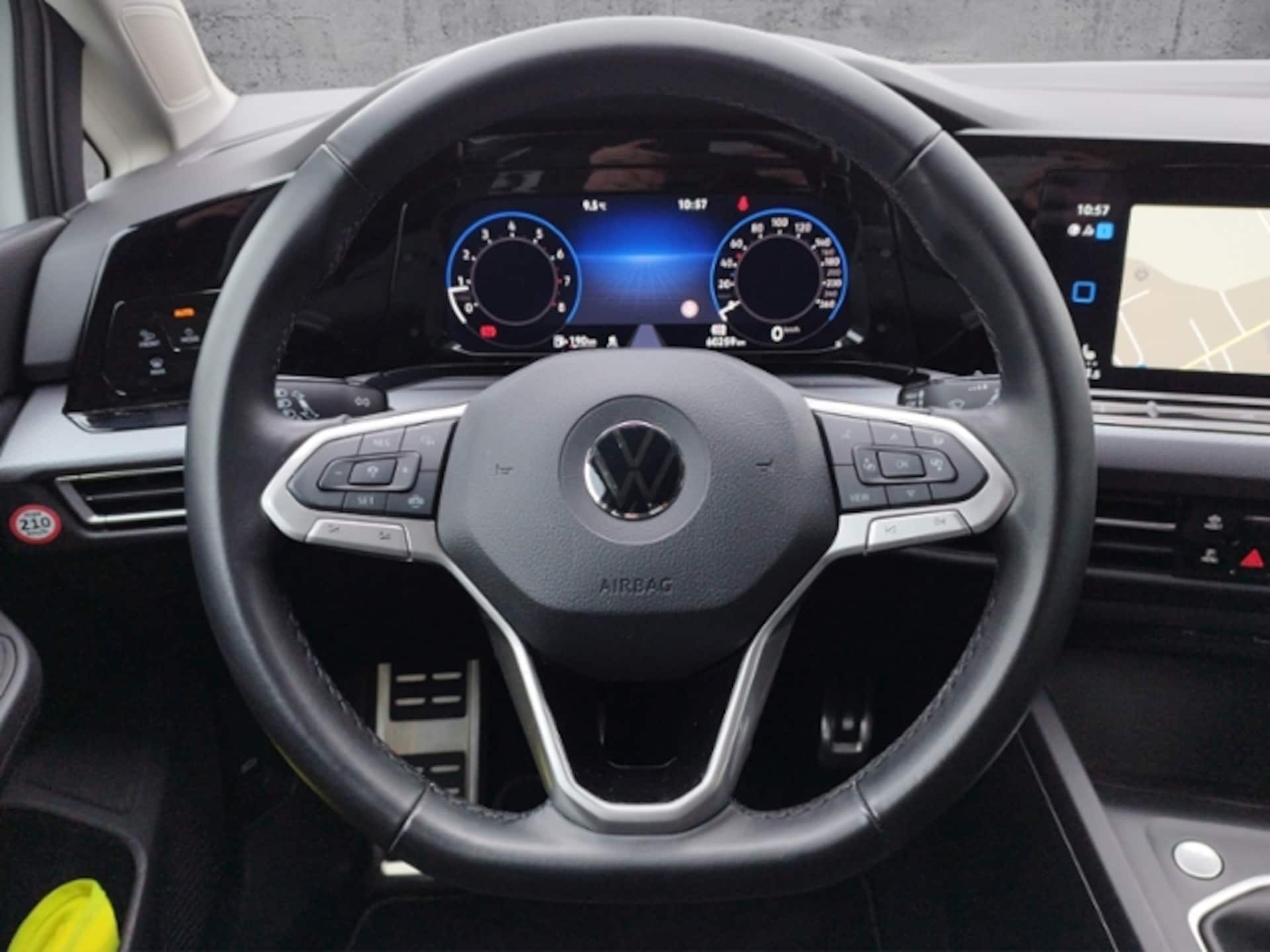 Volkswagen Golf Active