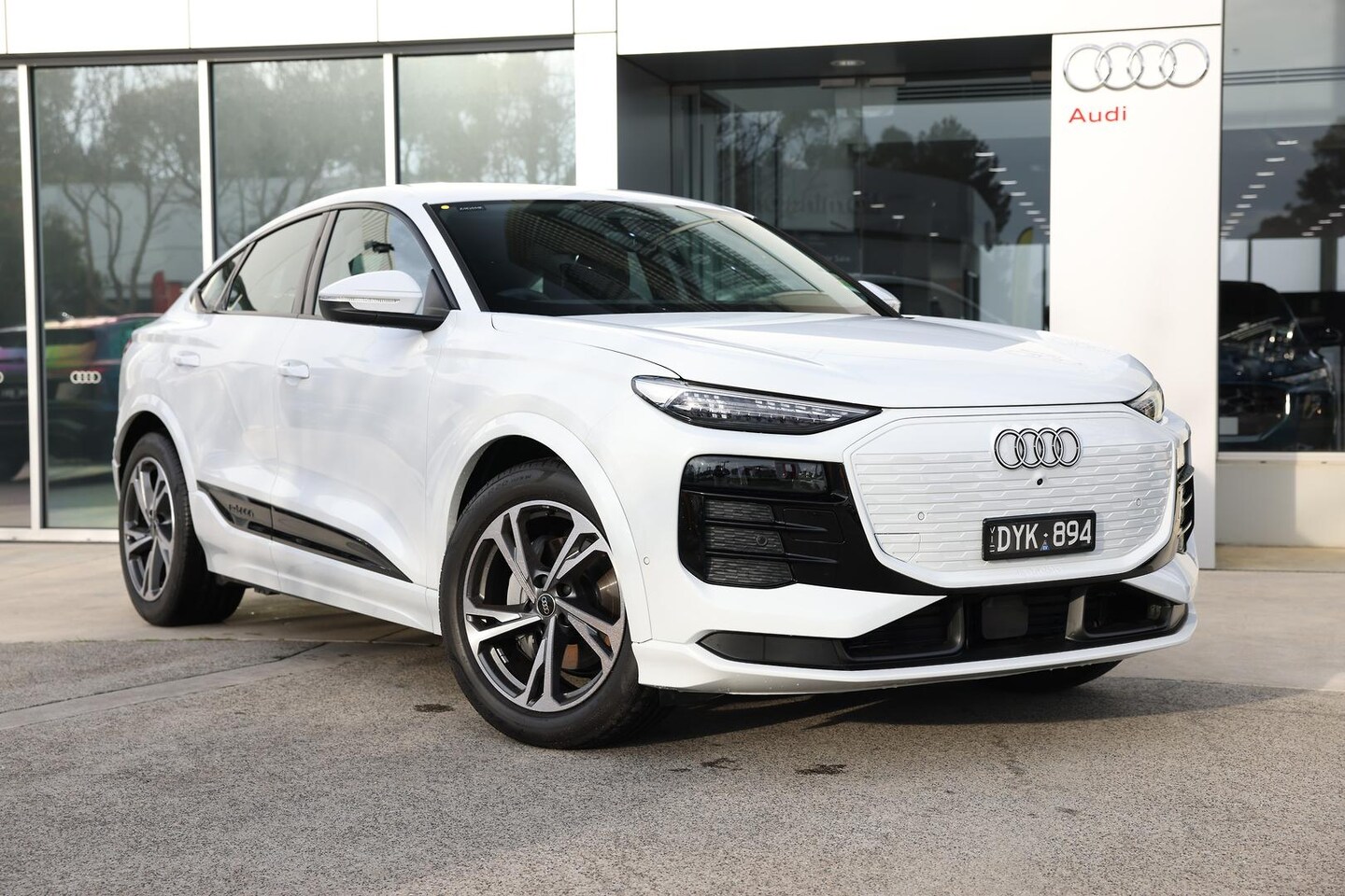Image about Audi Q6 Sportback e-tron e-tron