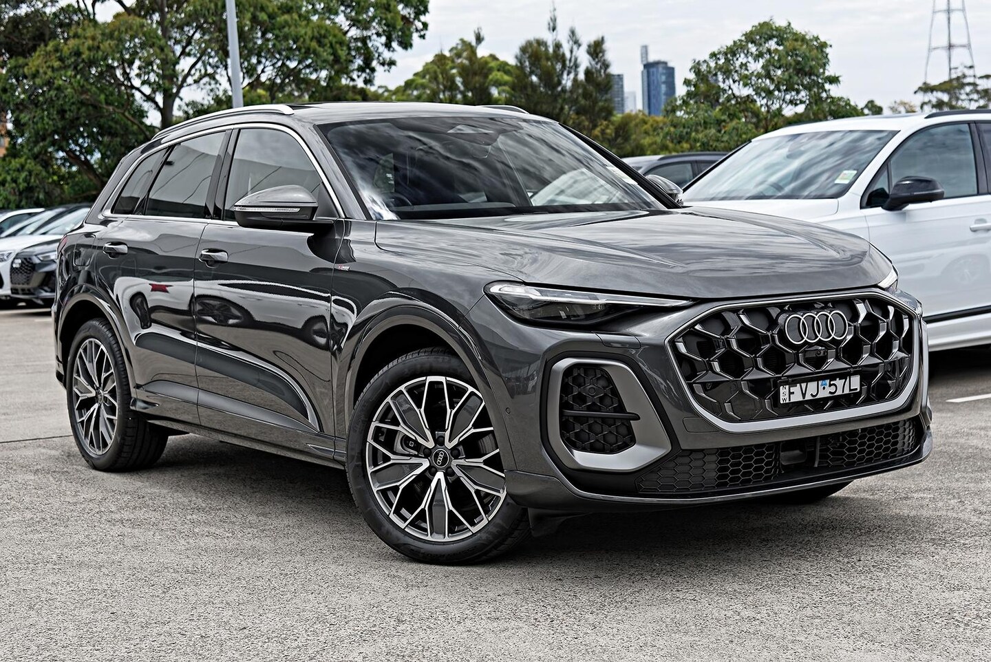 Image about Audi Q5 SUV TDI quattro 150 kW sport