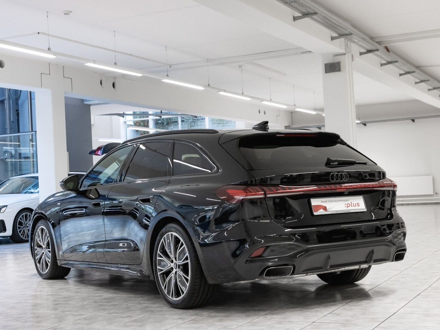 Bild über Audi A5 Avant TFSI 150 kW S tronic - für weitere Informationen kontaktieren Sie den Audi Partner