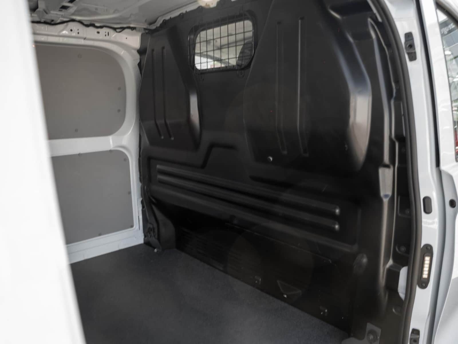 Volkswagen Transporter Kasten langer Radstand – Bild 27