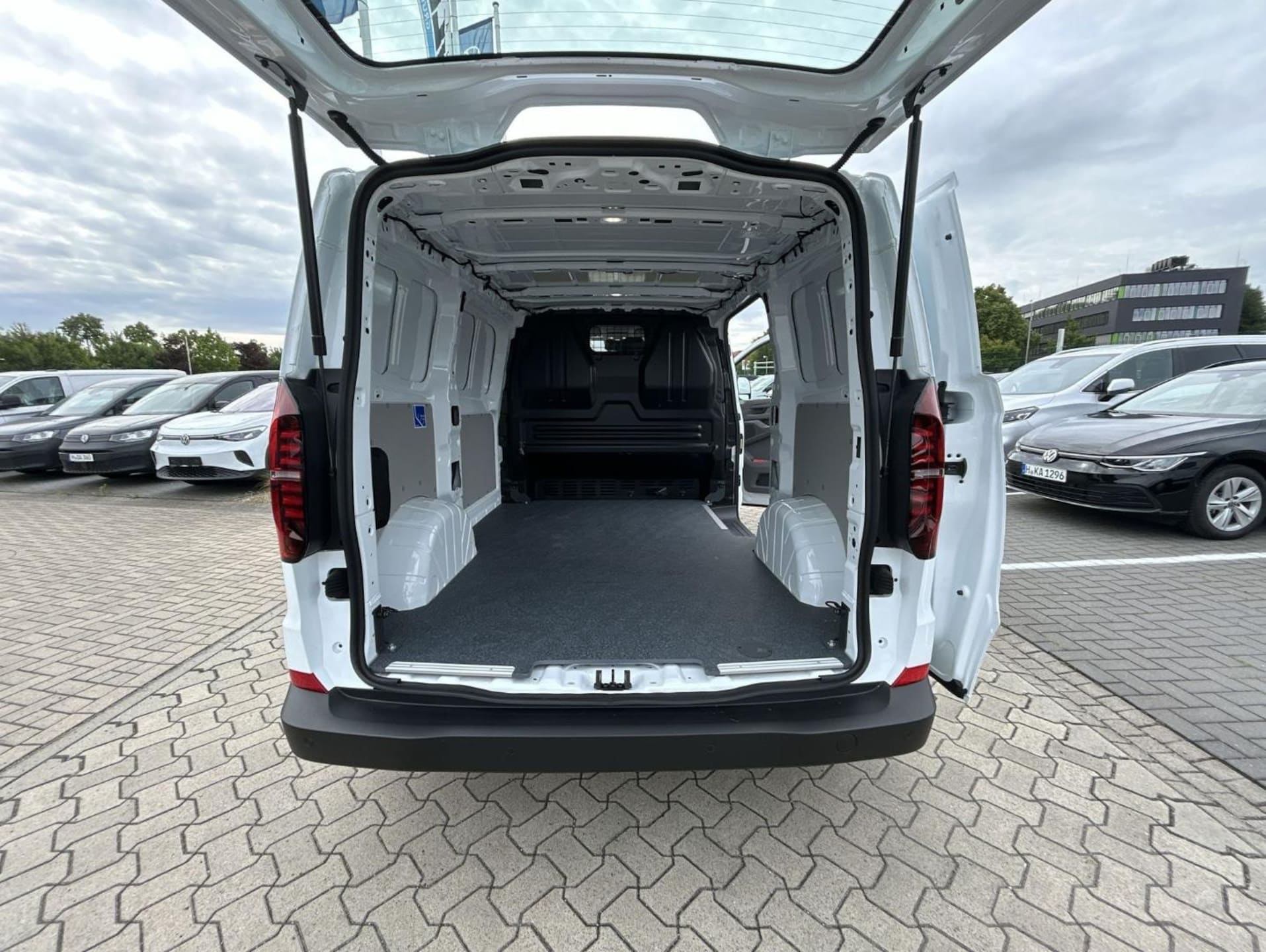 Volkswagen Transporter Kasten kurzer Radstand