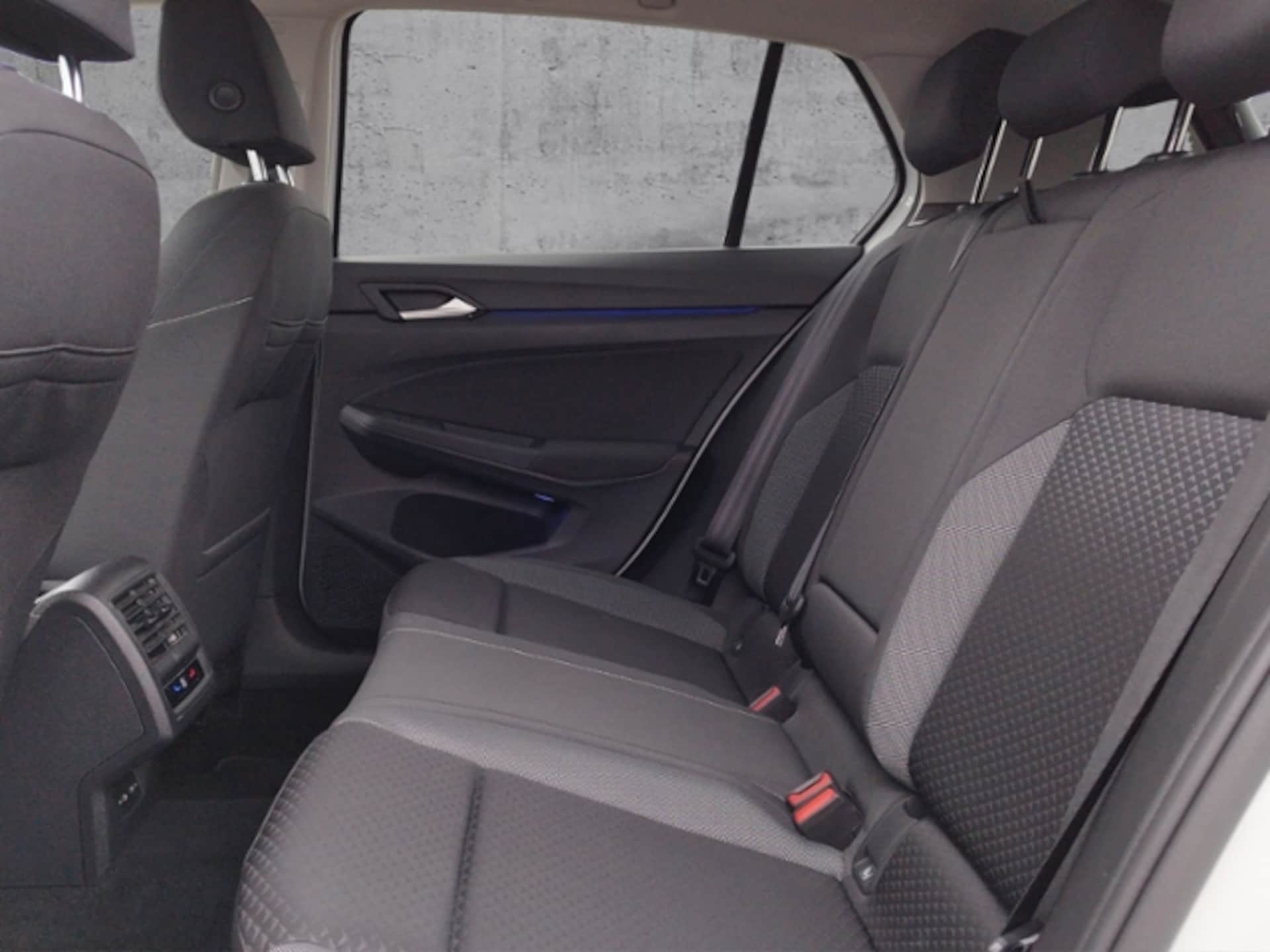 Volkswagen Golf Active