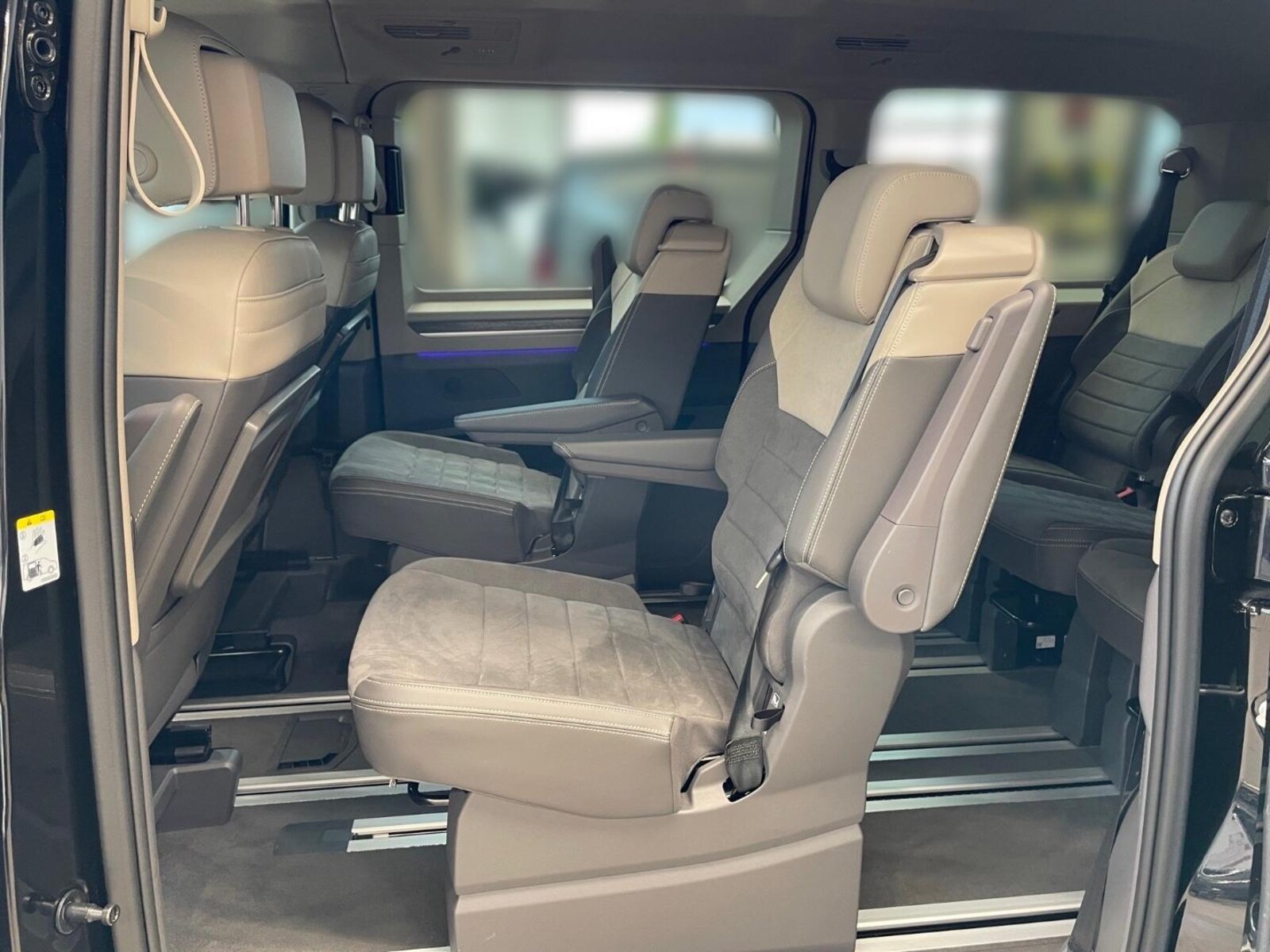 Volkswagen Multivan Langversion – Bild 13