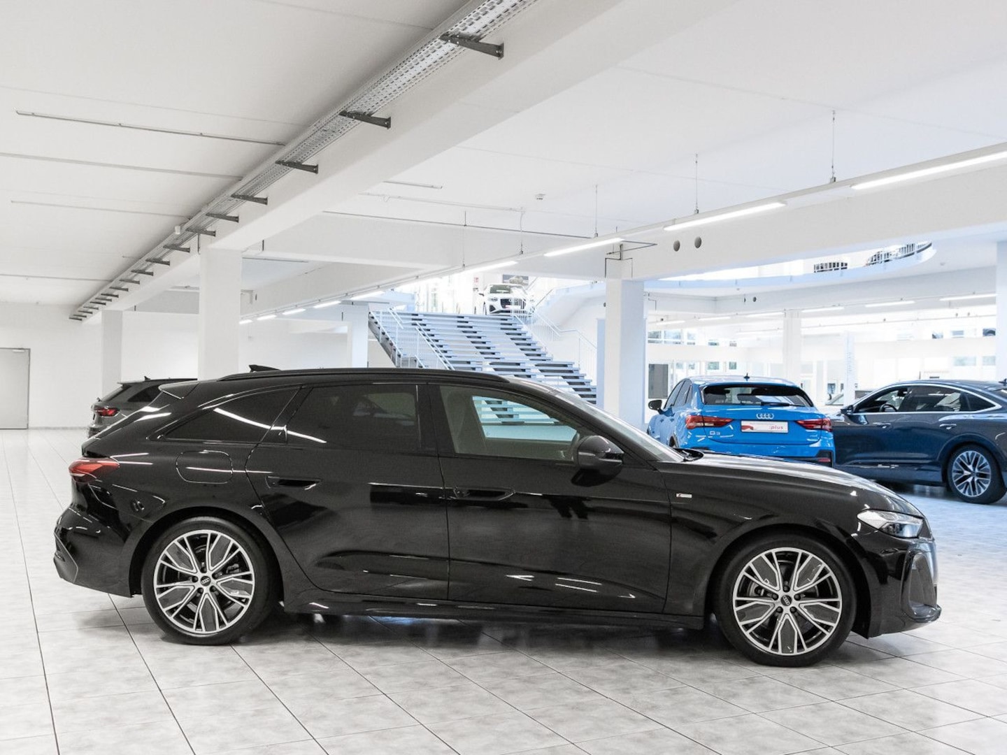 Bild über Audi A5 Avant TFSI 150 kW S tronic - für weitere Informationen kontaktieren Sie den Audi Partner