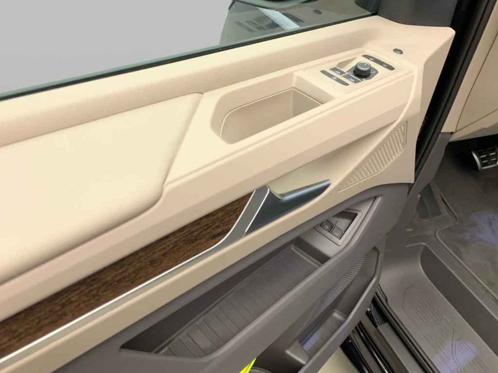 Volkswagen Multivan Langversion – Bild 9