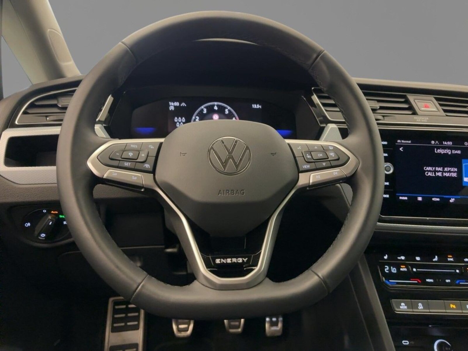 Volkswagen Touran – Bild 9
