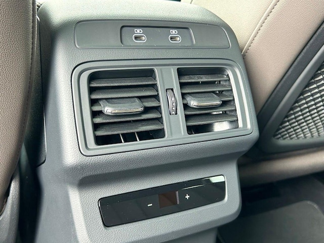 Photo 50