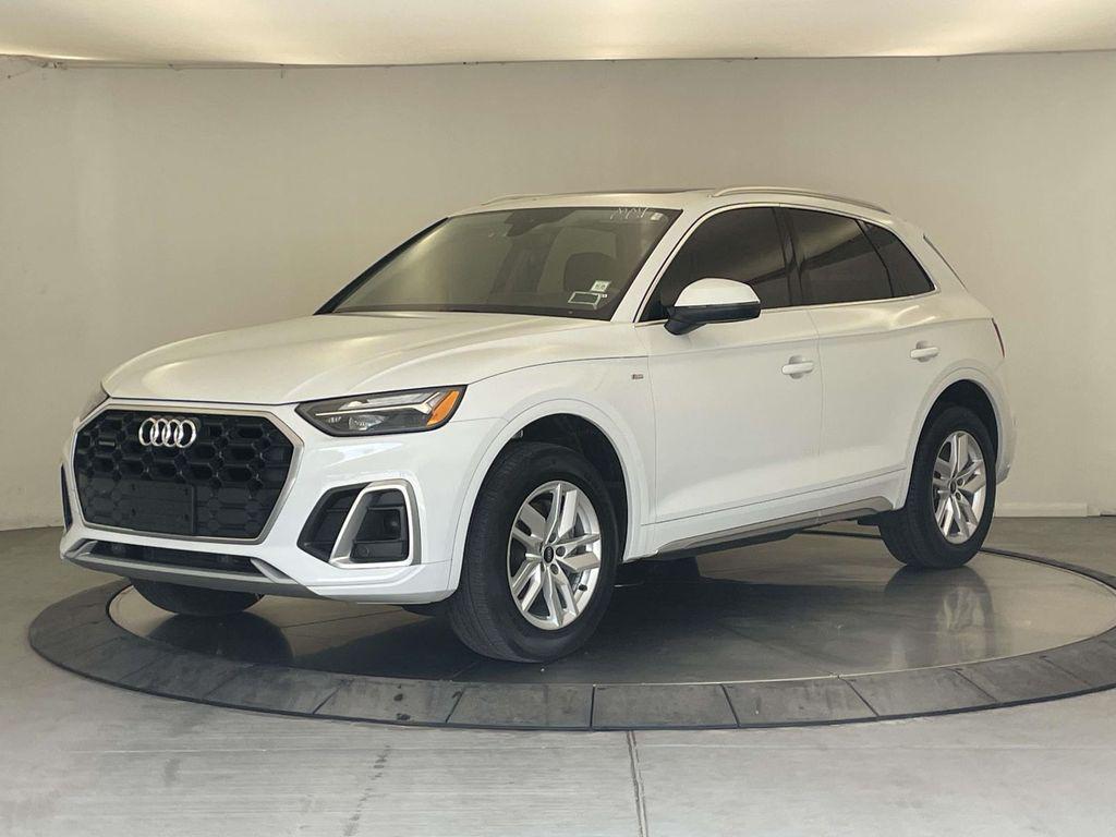 2023 Audi Q5 45 Premium's photo