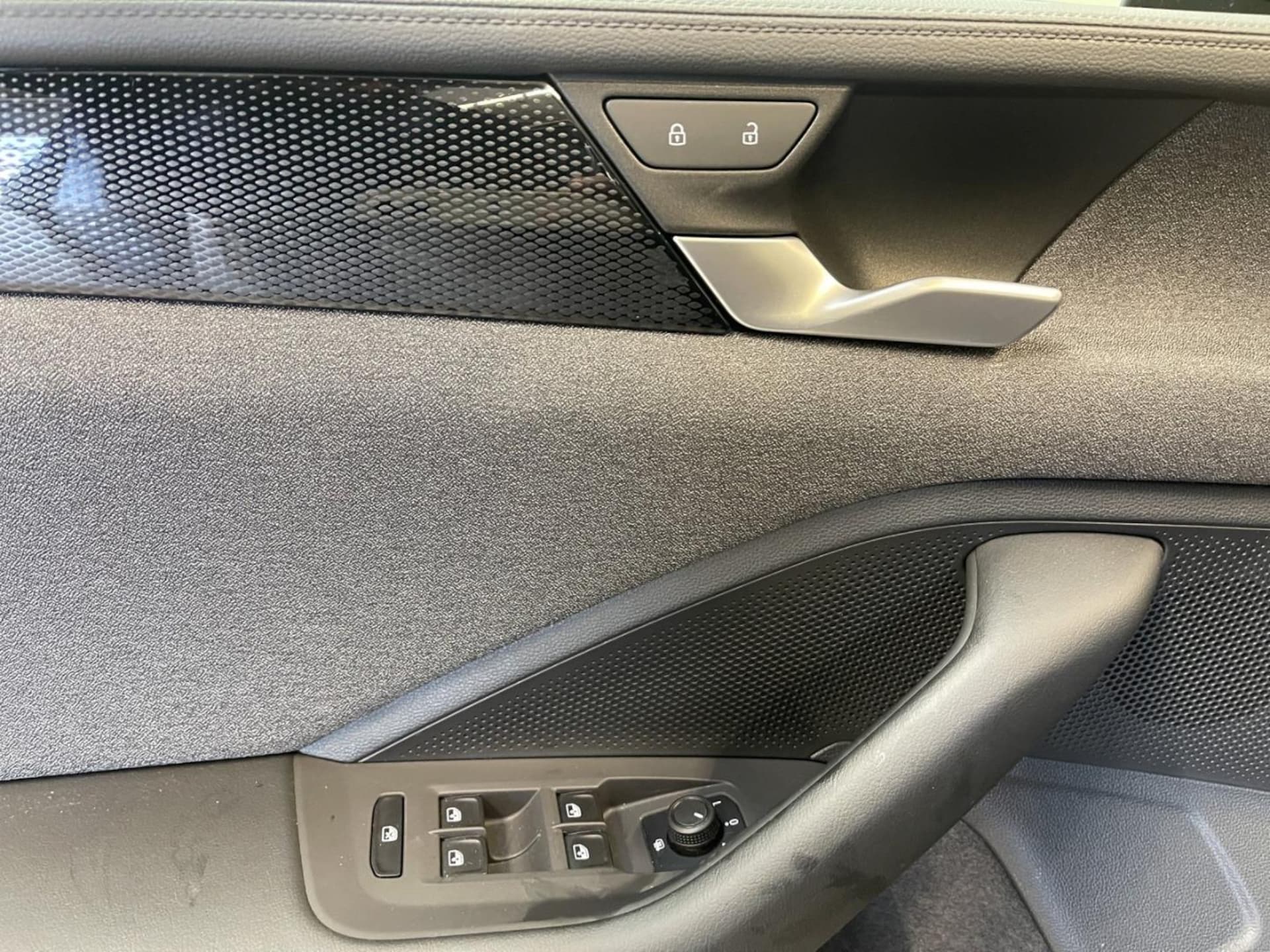 Volkswagen Passat Basis-Modell