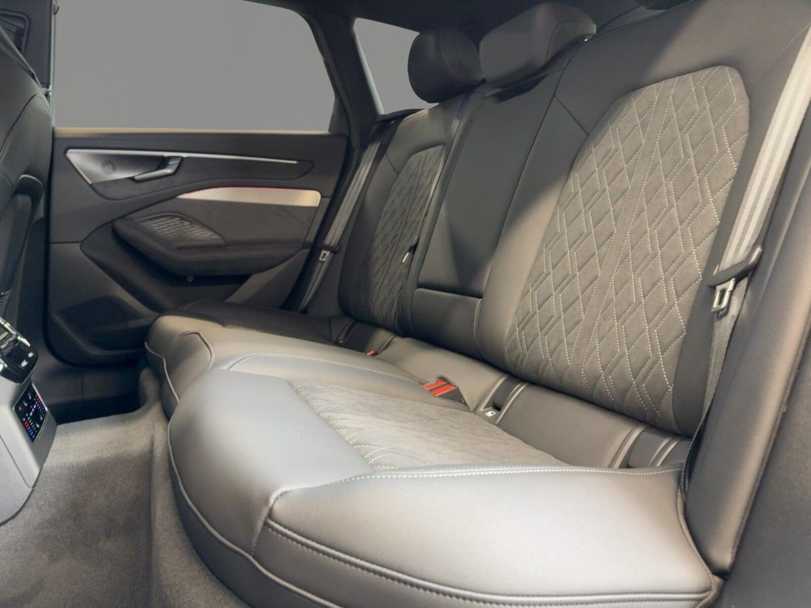 Audi A6 Avant – Bild 8