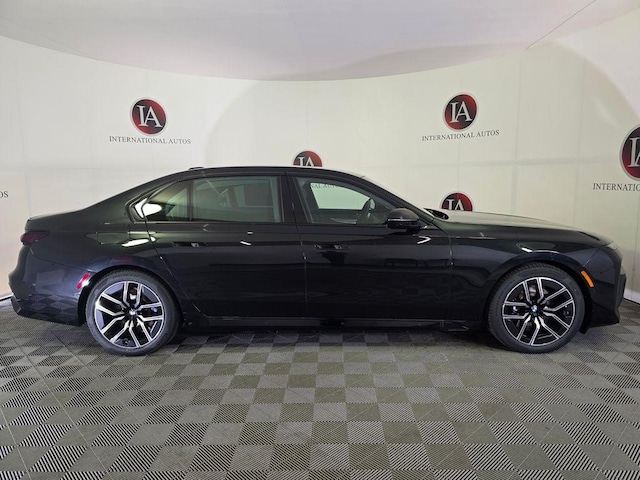 2025 BMW