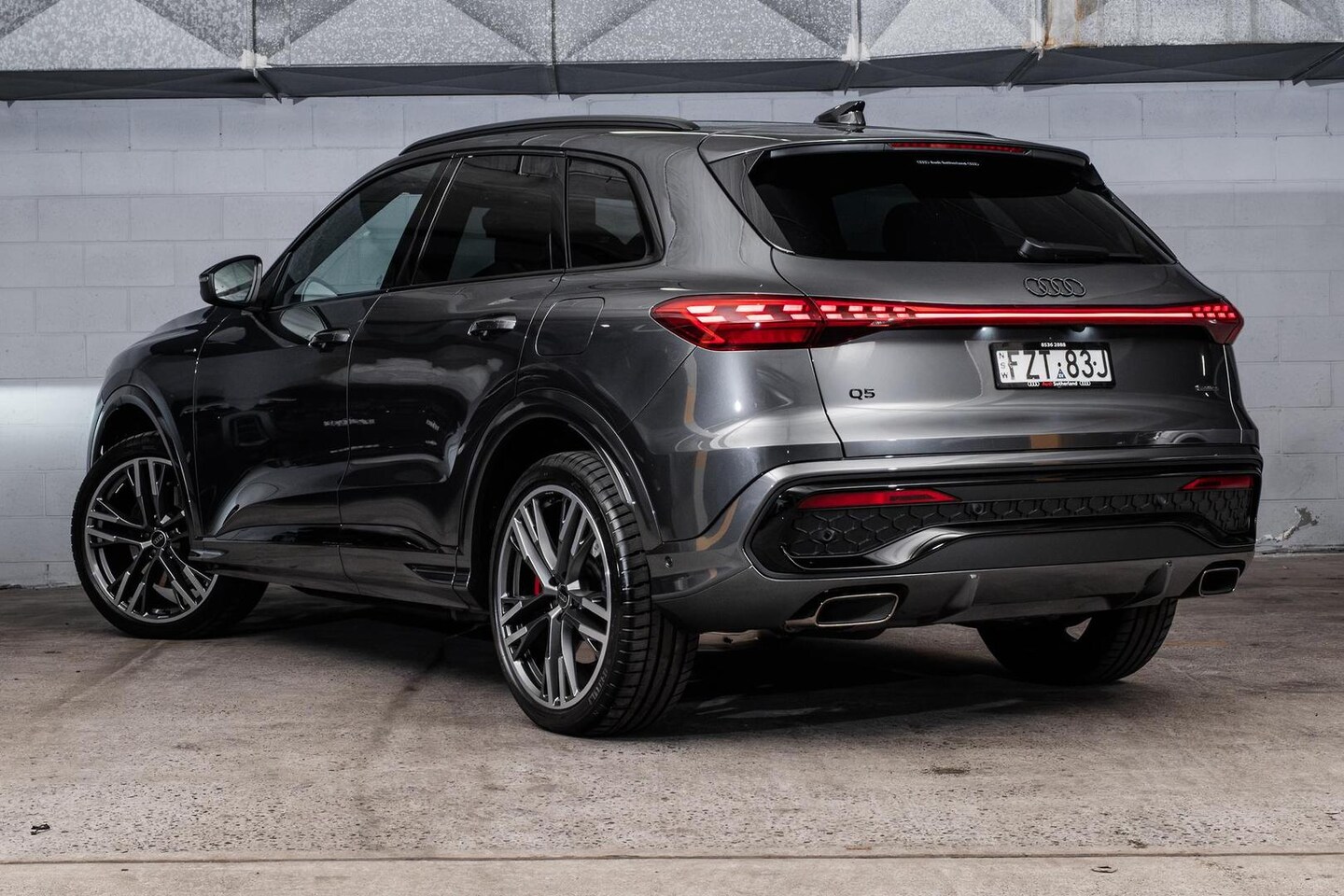 Image about Audi Q5 SUV e-hybrid quattro S tronic
