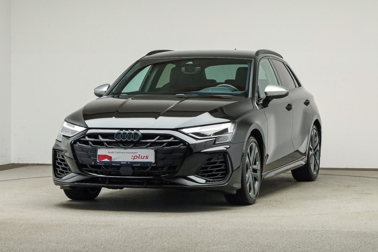 Bild über Audi S3 Sportback TFSI quattro S tronic - für weitere Informationen kontaktieren Sie den Audi Partner