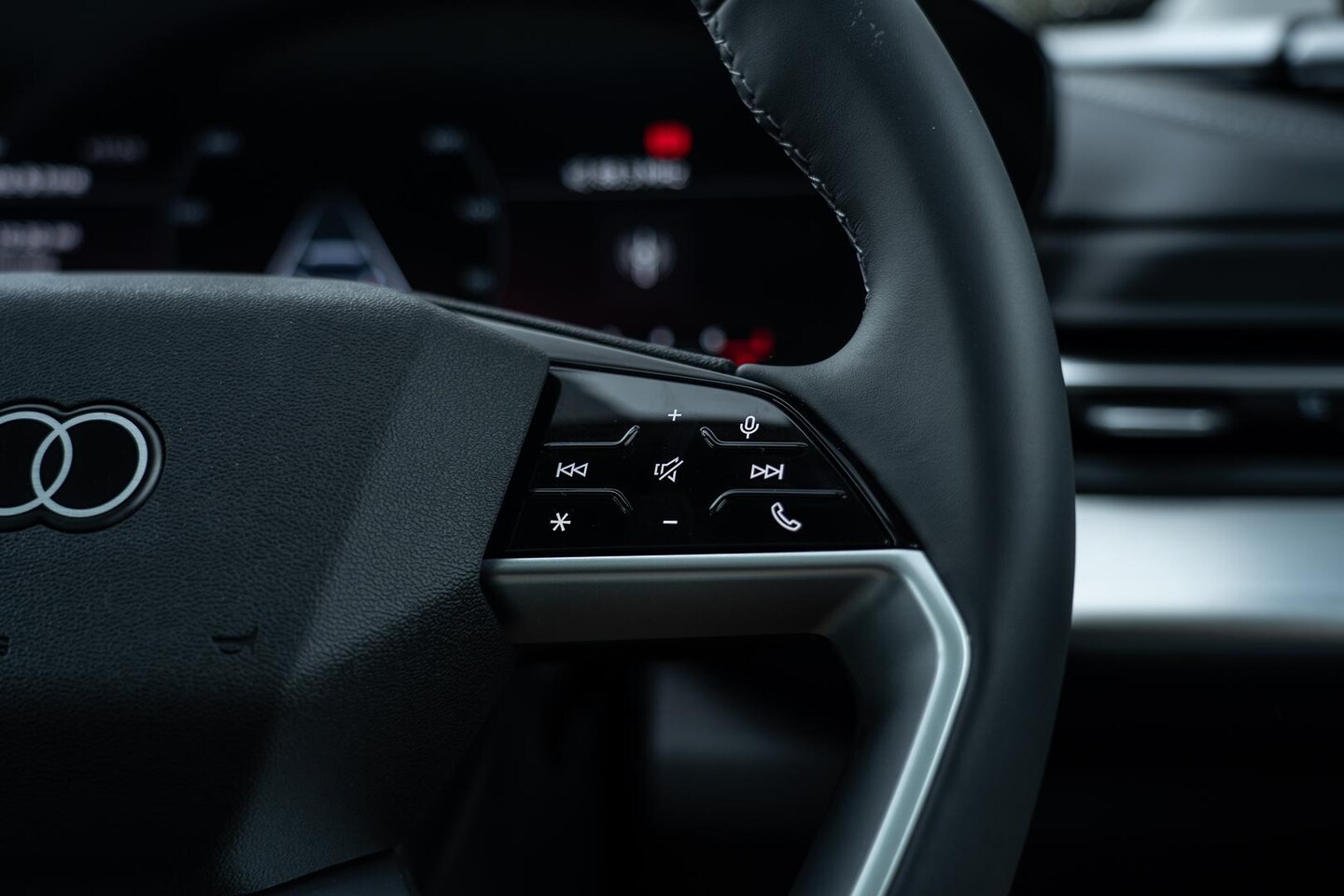 Image about Audi Q5 SUV TFSI 150 kW
