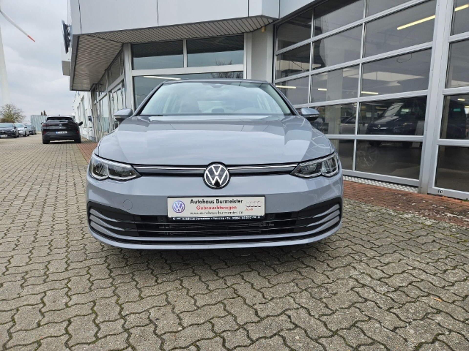 Volkswagen Golf Life