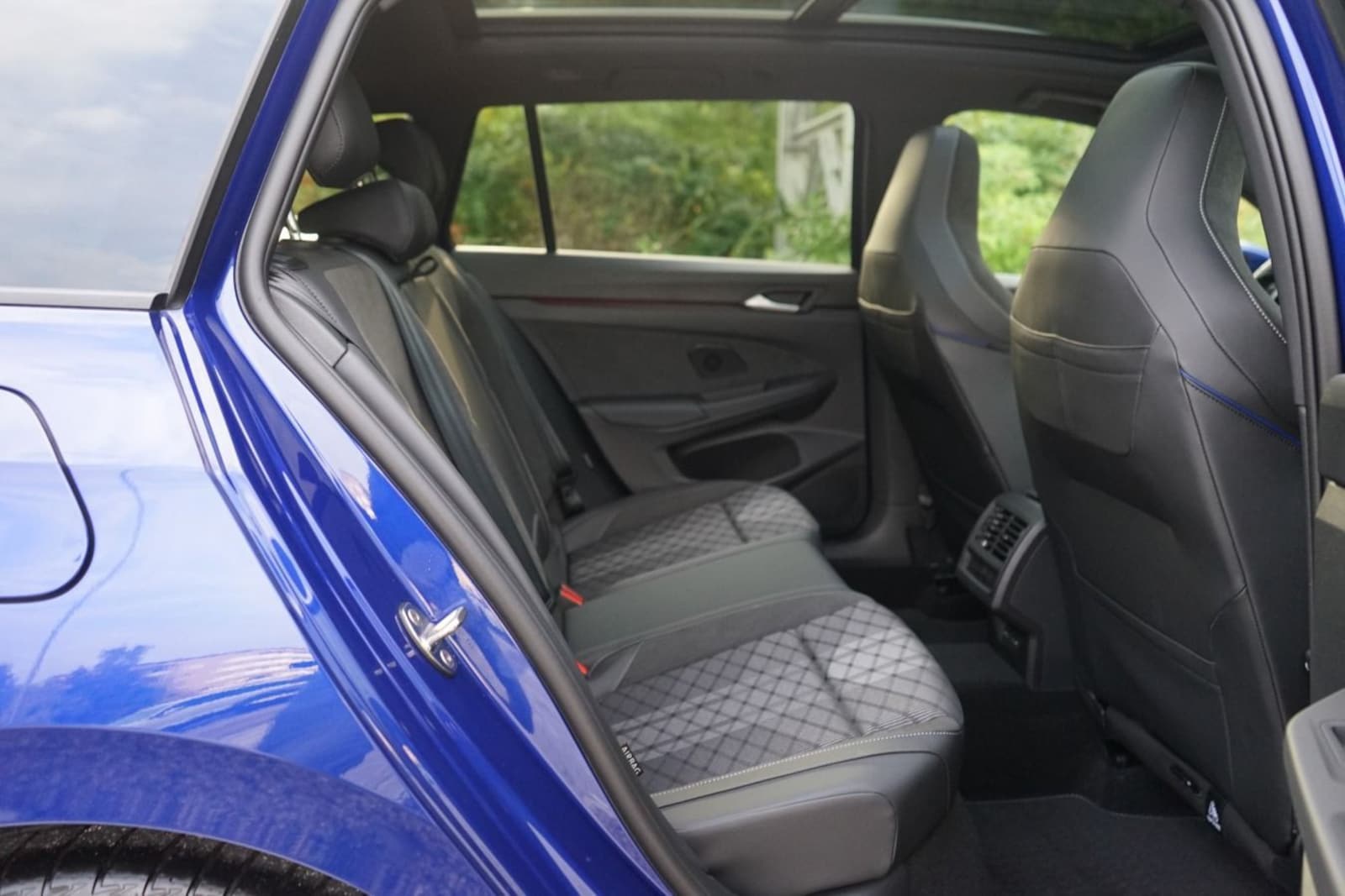 Volkswagen Golf Variant – Bild 10